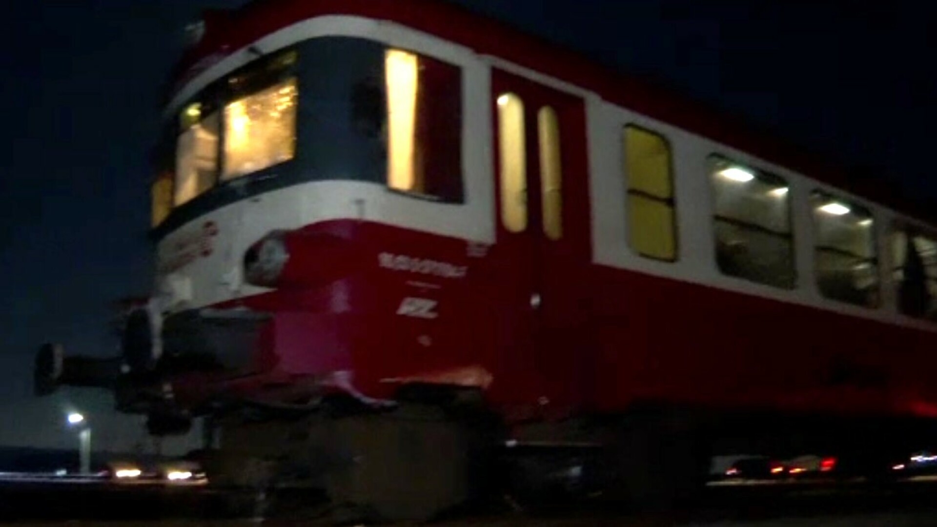 Accident tren Iași cu șofer decedat după coliziune cu autoutilitara | sursa foto: Stirile ProTV