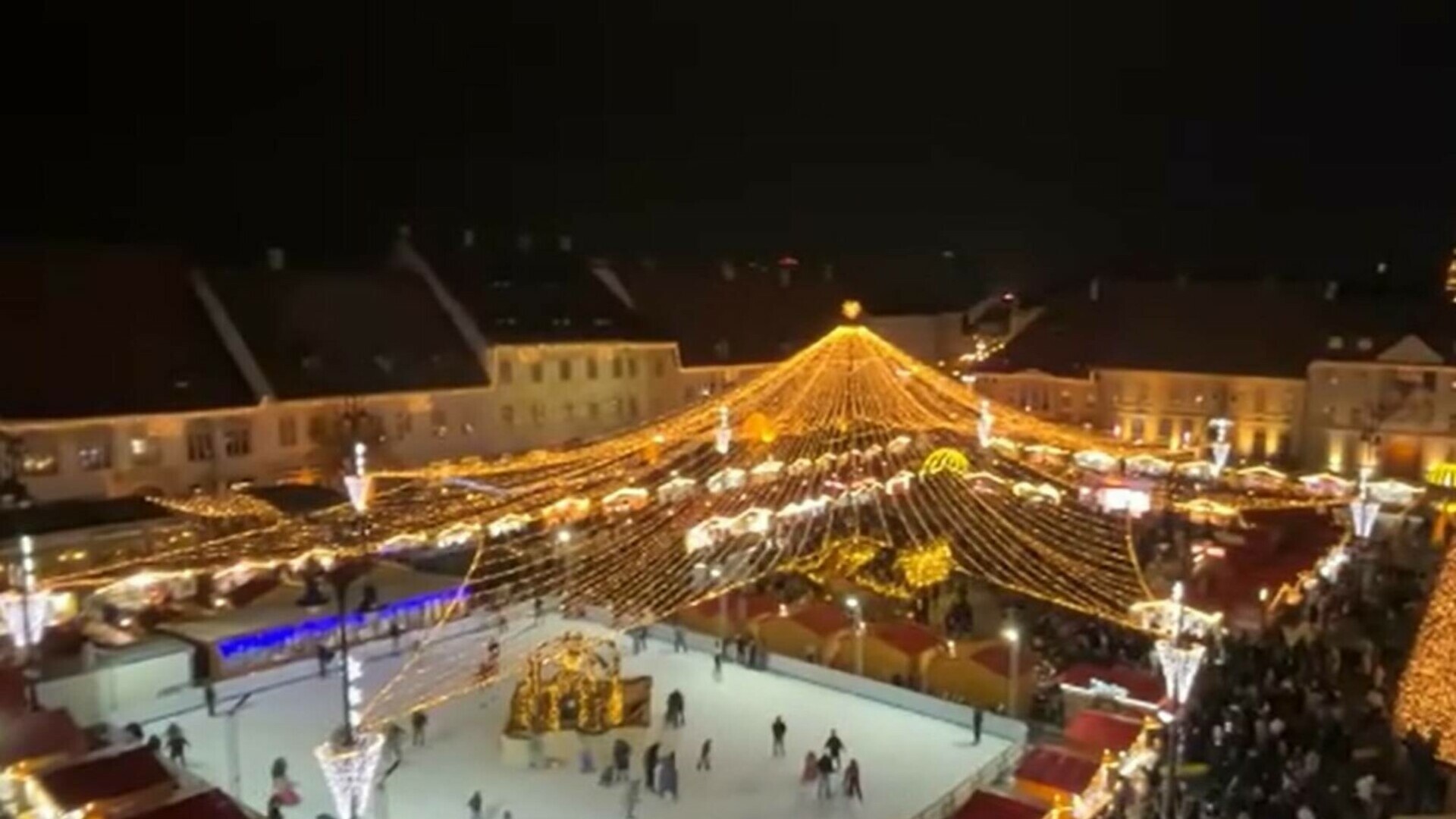 Târguri de Crăciun în Craiova și Sibiu cu luminițe și Moș Crăciun | sursa foto: Stirile ProTV