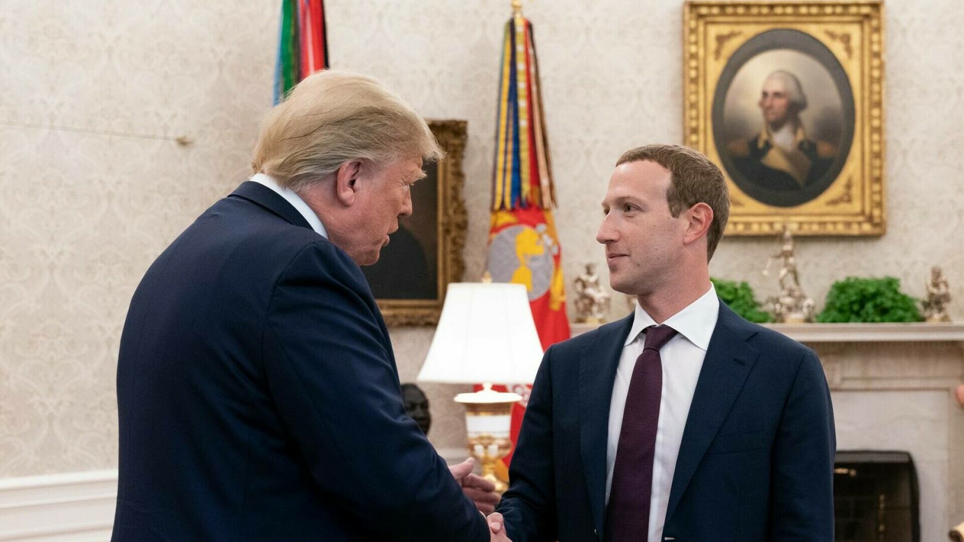 Mark Zuckerberg si Trump