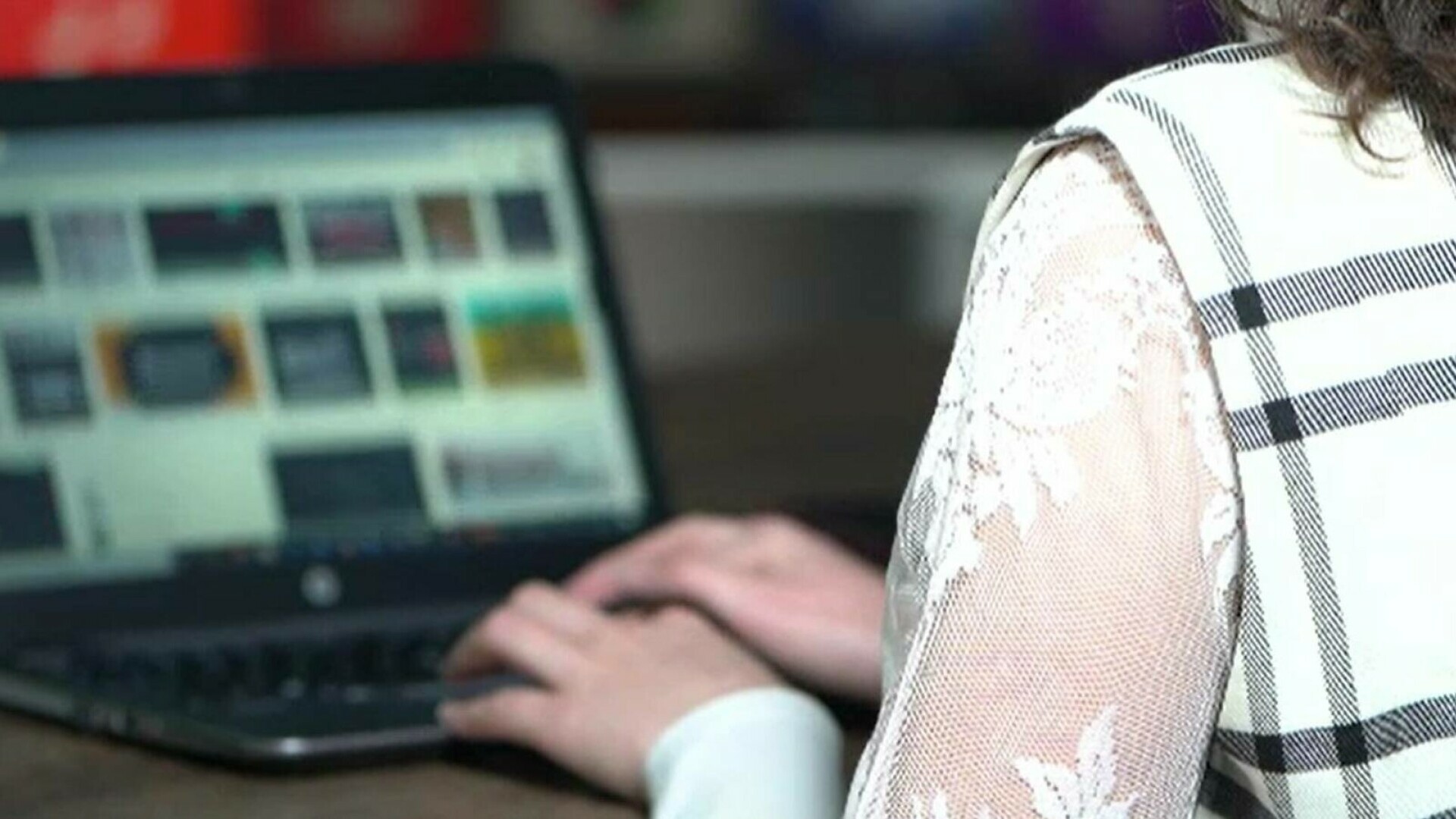 Cum să evitați fraudele online de Black Friday. Sfaturile experților în securitate cibernetică