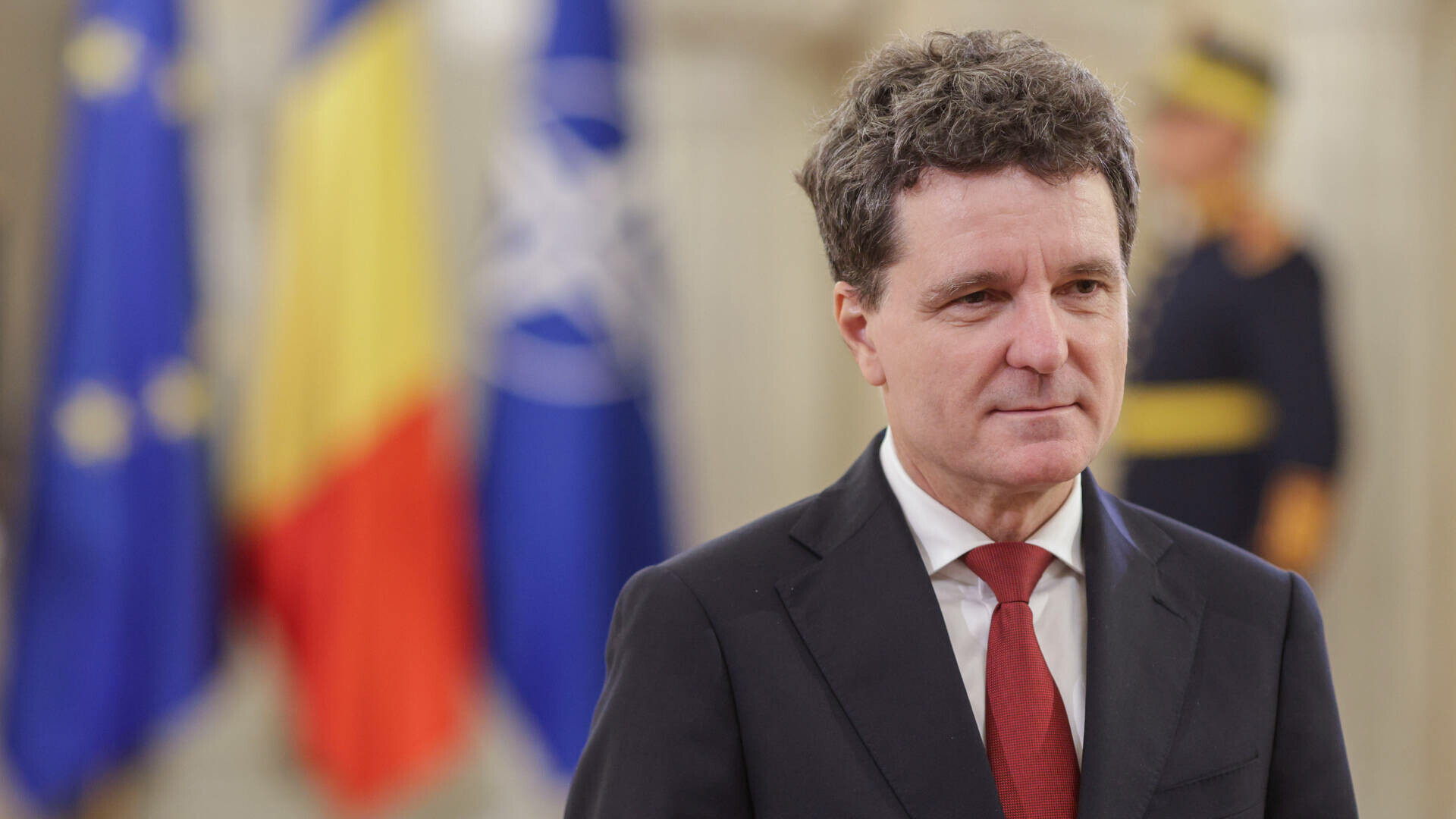 Nicuşor Dan atacă la CCR modificările aduse în Parlament legii energiei electrice şi a gazelor naturale