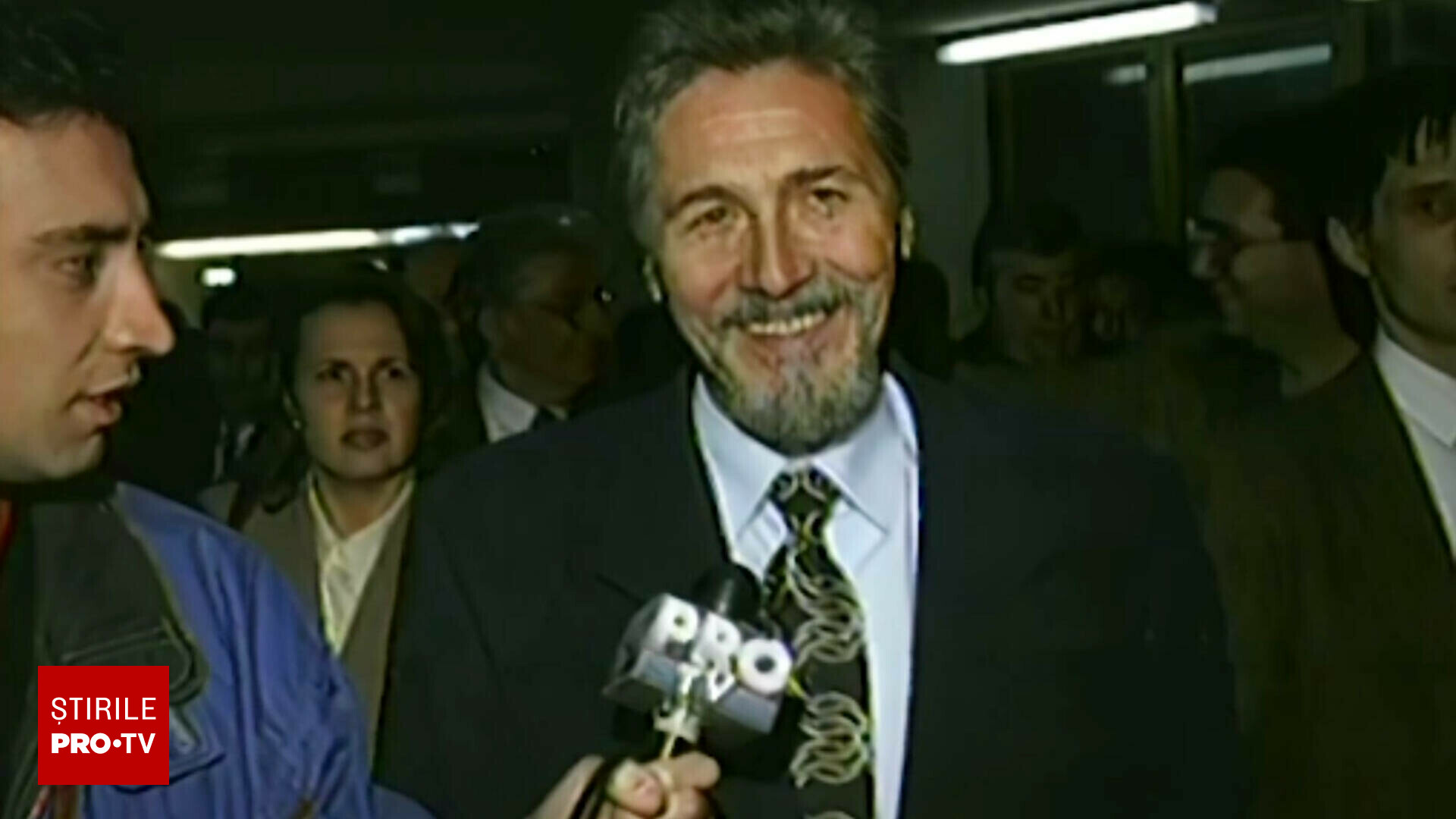 30 de ani de PRO TV. 1996 - Emil Constantinescu l-a învins pe Ion Iliescu, iar România trăia cu speranța unui nou început