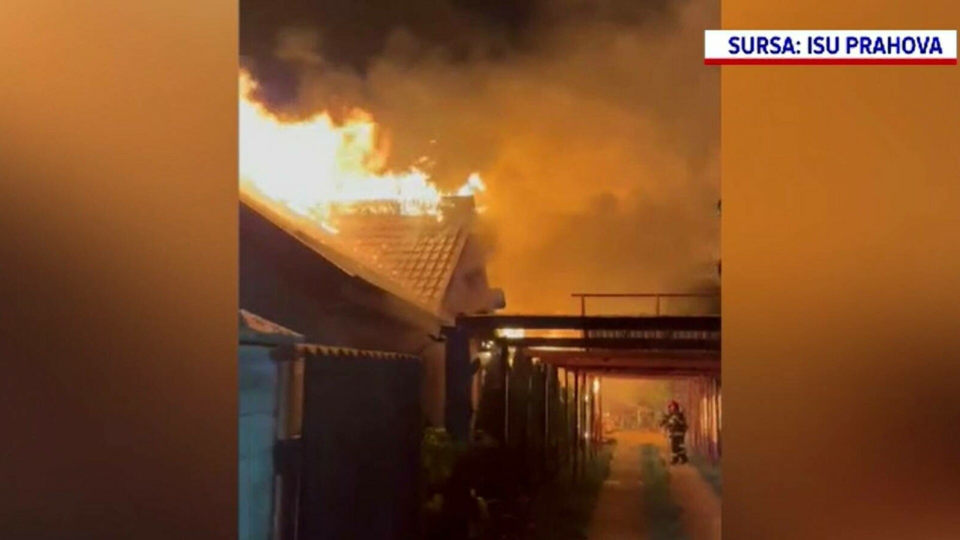 Incendiu cu risc de explozie într-o casă dintr-o comună din Prahova. Intervenția rapidă a pompierilor a făcut diferența