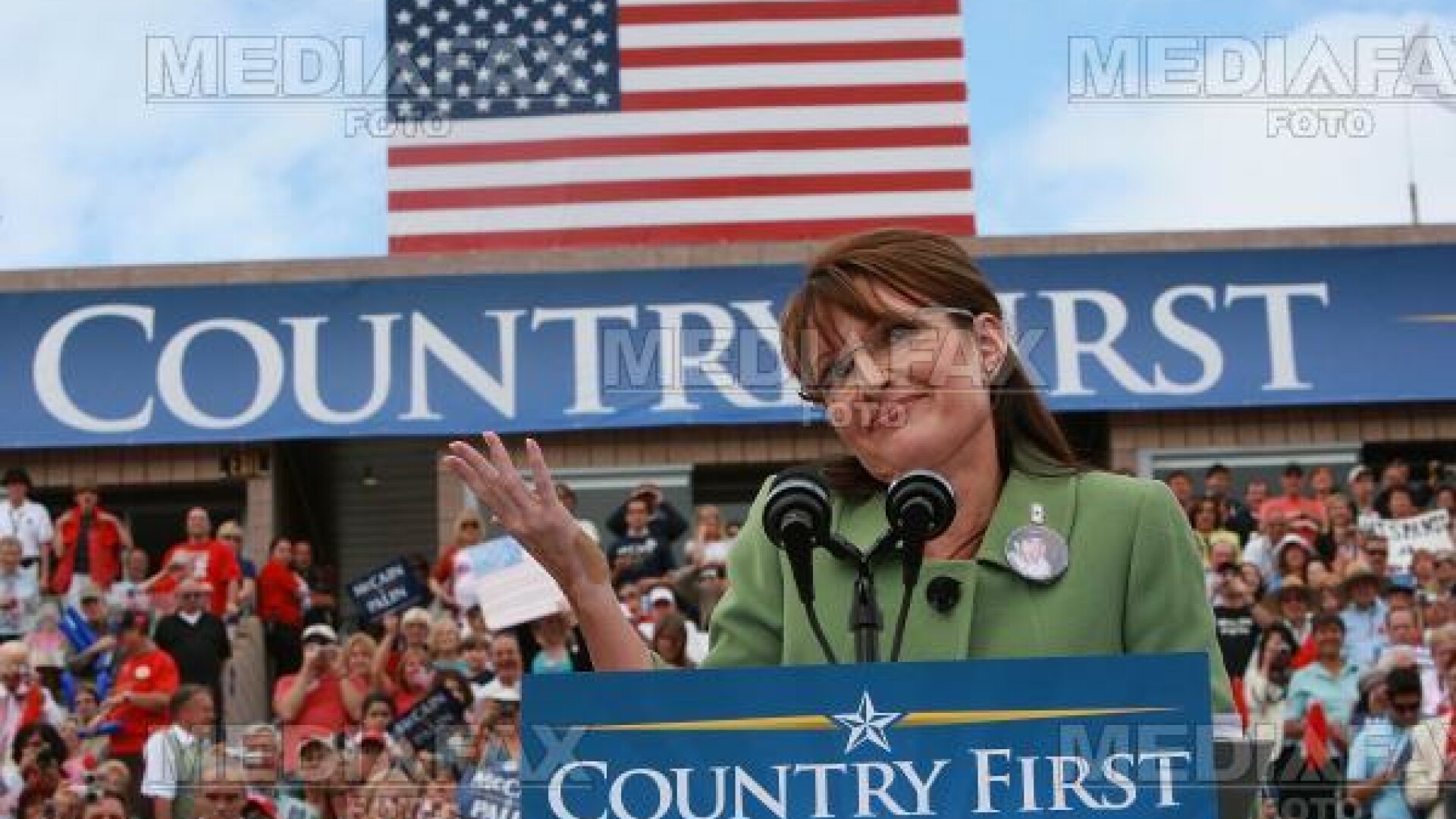 Sarah Palin, parodiata de televiziunile americane