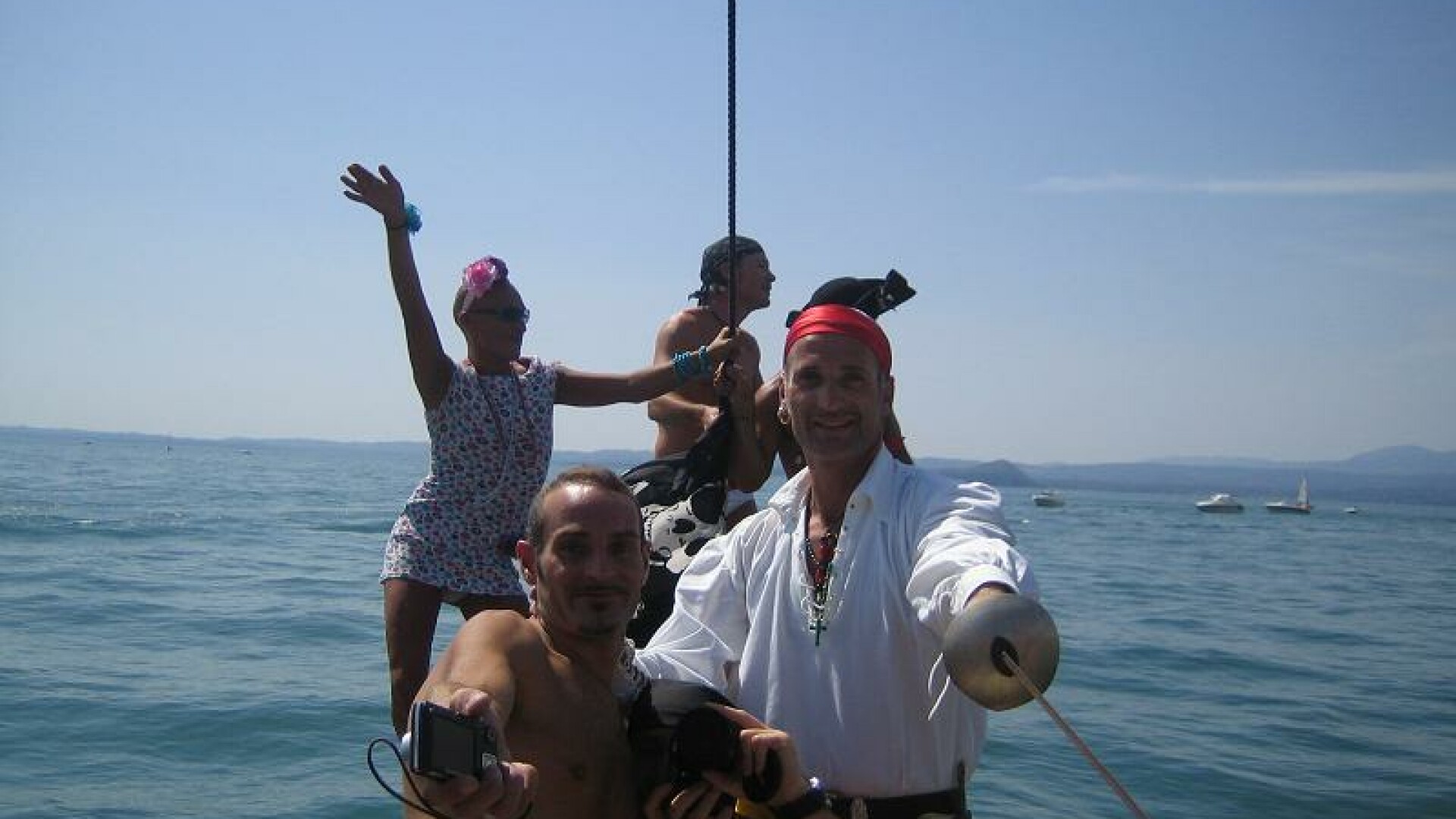 Piratii au intrat la apa, in Florida, la Festivalul Corsarilor!