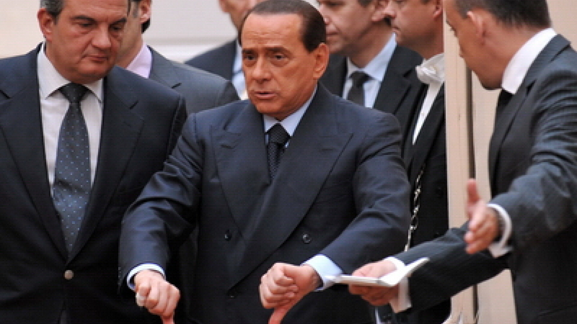 Silvio Berlusconi (c)