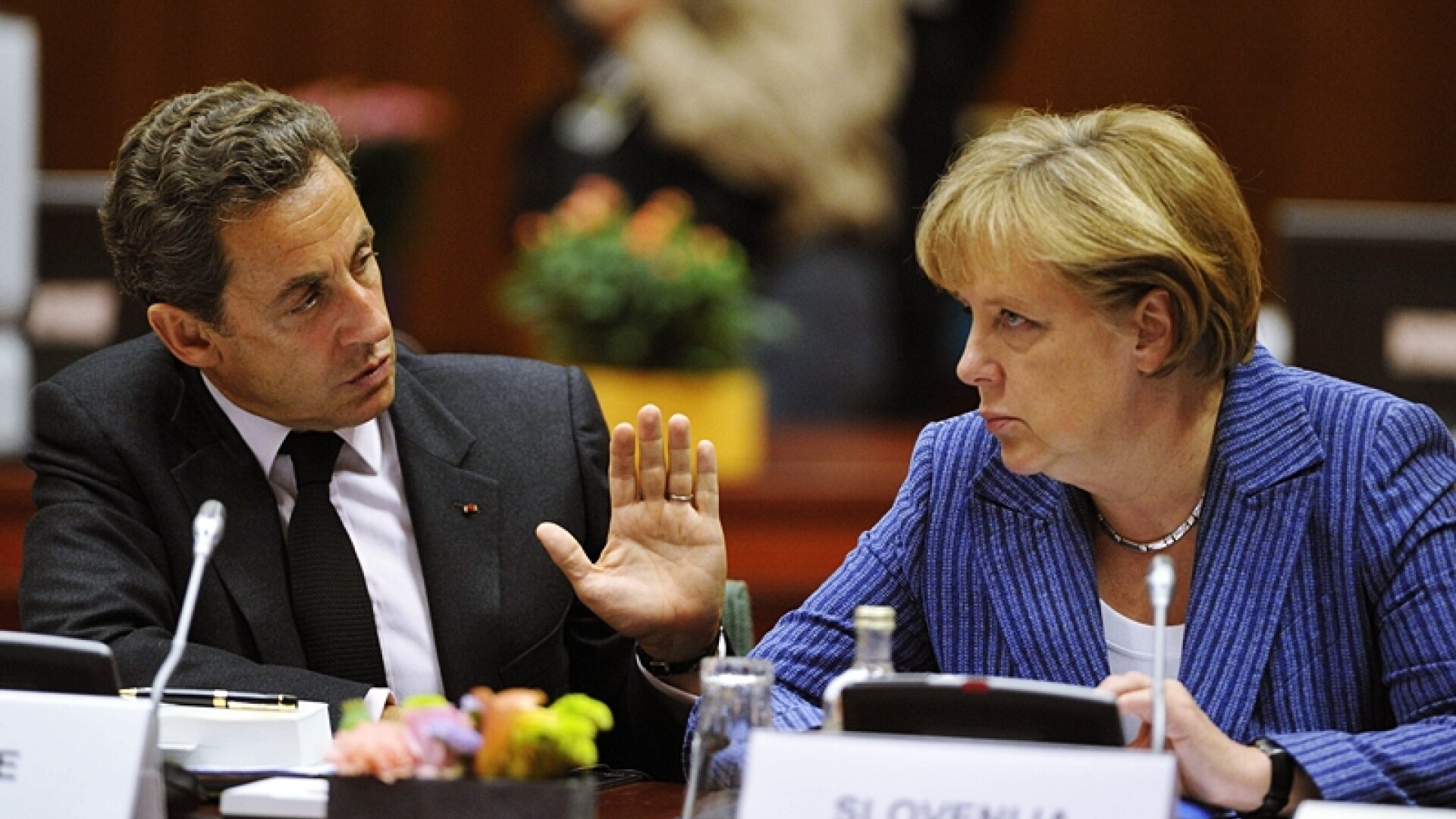 Angela Merkel si Nocolas Sarkozy