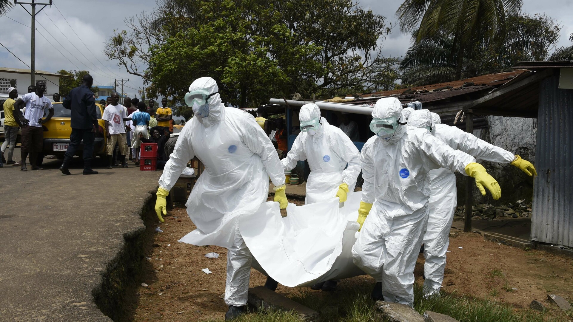 ebola liberia crucea rosie