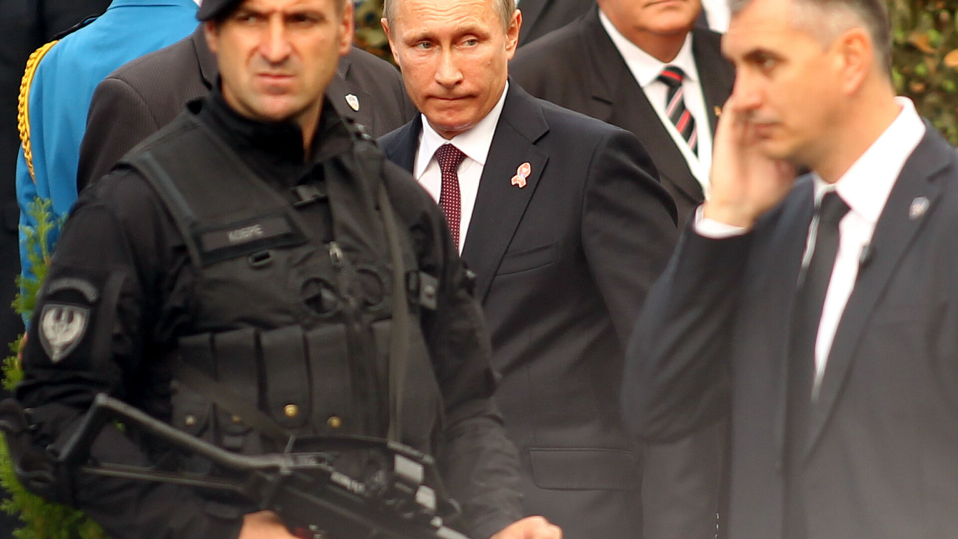 Vladimir Putin, Traian Basescu, Summitul Asia-Europa