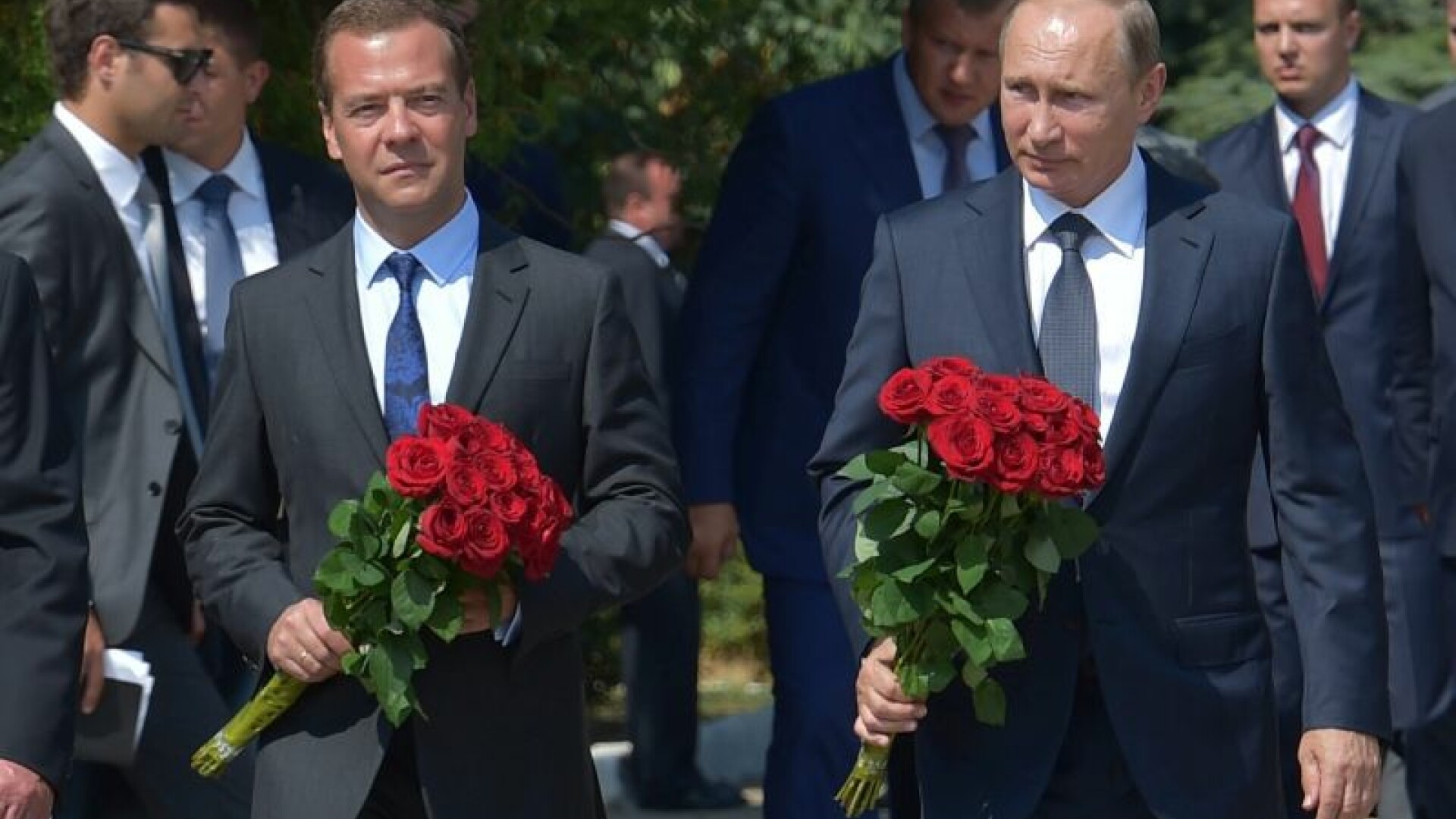 Vladimir Putin si Dimitri Medvedev