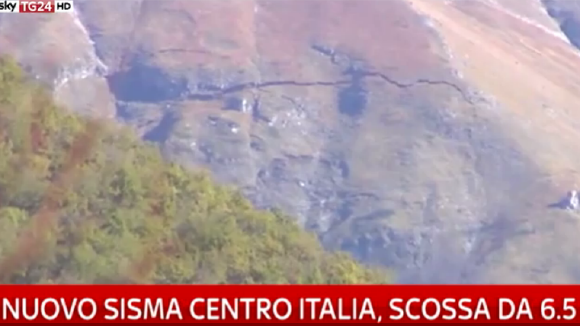 cutremur in Italia, 30 octombrie, munte crapat