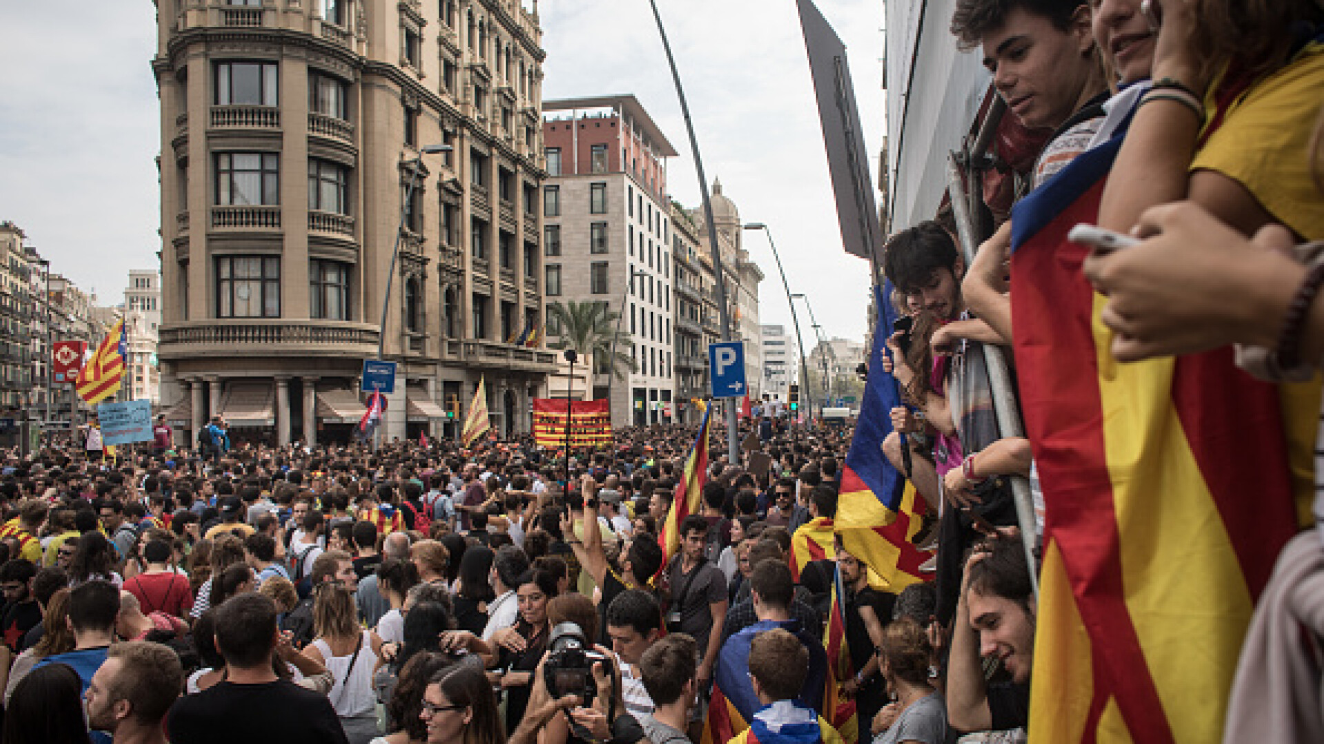 Proteste masive în Barcelona, în urma referendumului catalan