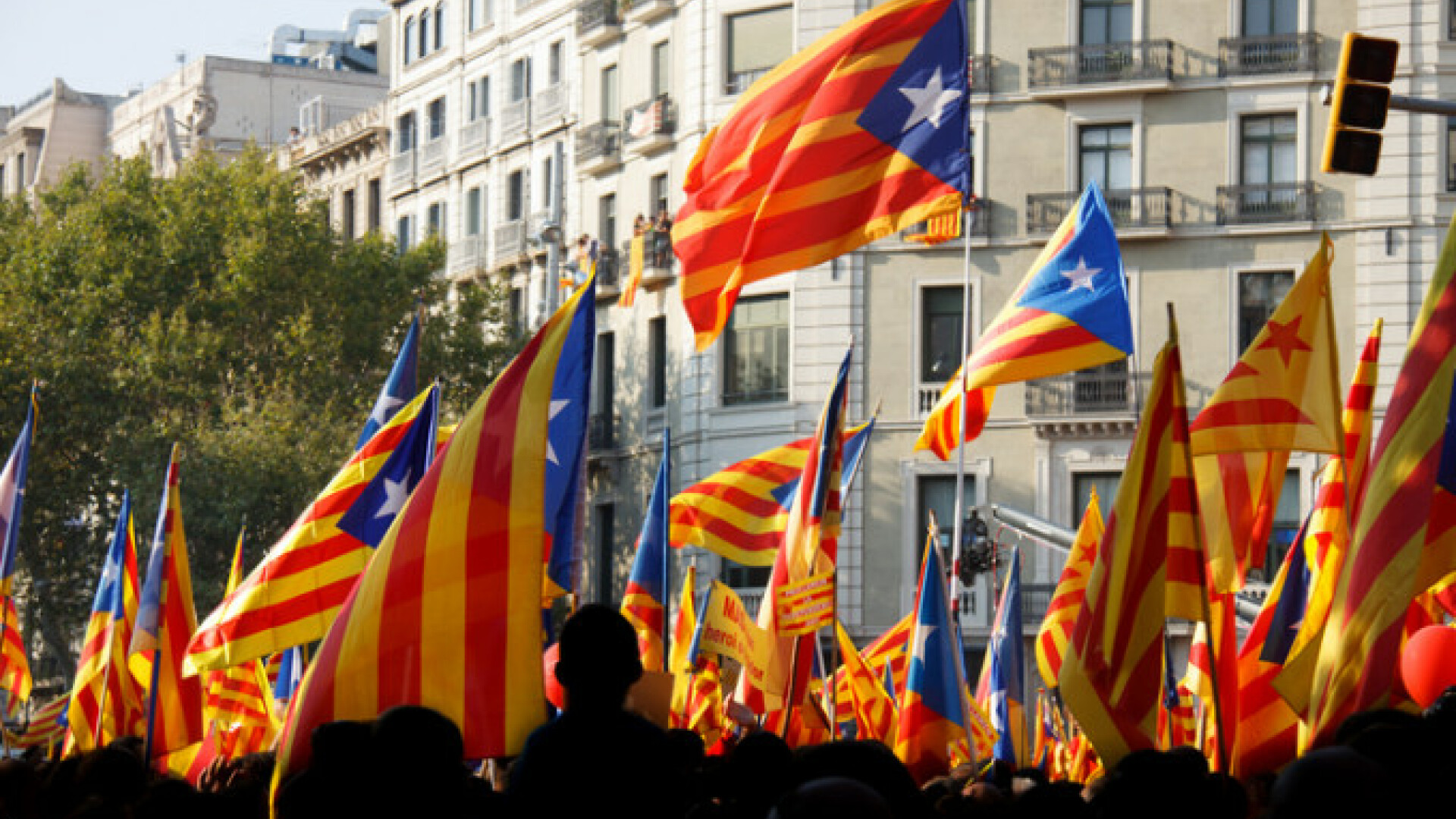 Catalonia riscă să-și piardă autonomia