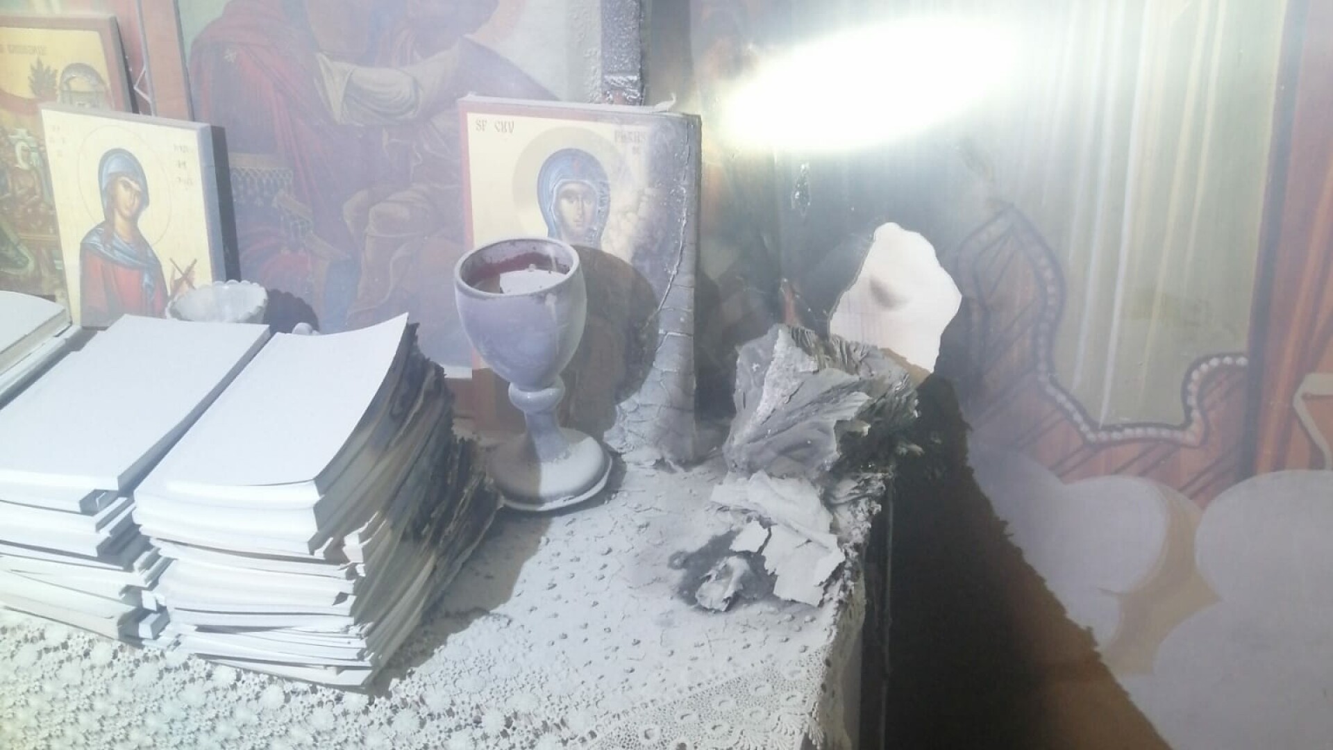 Incendiu la capela Maternității ”Elena Doamna” din Iași. Icoanele nu au fost atinse de flăcări