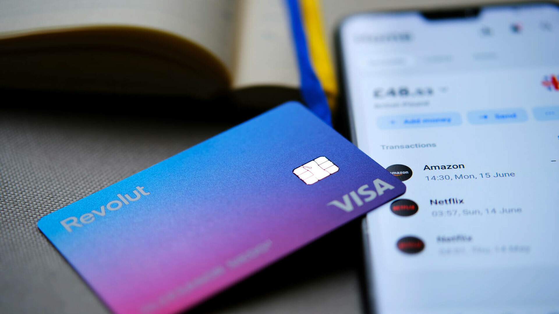 Un britanic dă vina pe Revolut după ce a pierdut 168.000 de lire. Reacția companiei după breșa de securitate