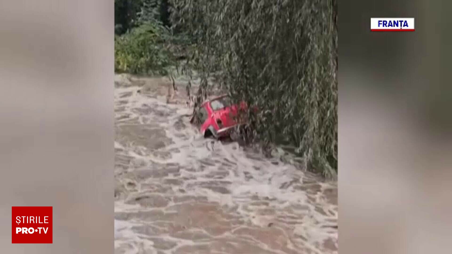 Grandi inondazioni in Francia. Più di un milione di persone sono state evacuate urgentemente. Problemi anche in Italia