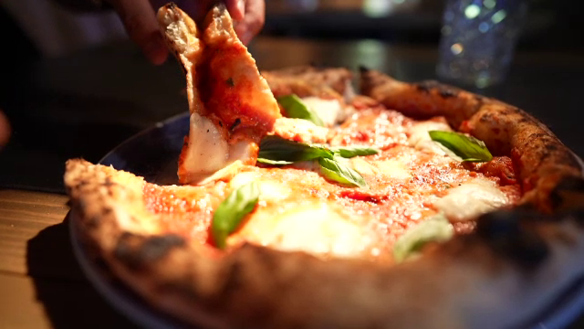Singura pizzerie din România, în topul celor mai bune din Europa. Se află la parterul unui cămin studențesc