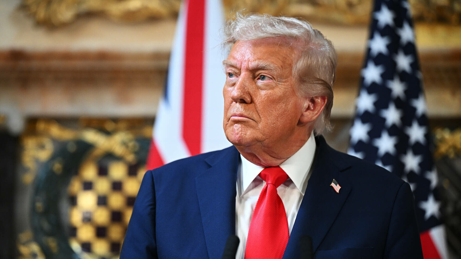 Trump a început turneul în Asia semnând mai multe acorduri. Peste câteva zile se va întâlni cu Xi Jinping
