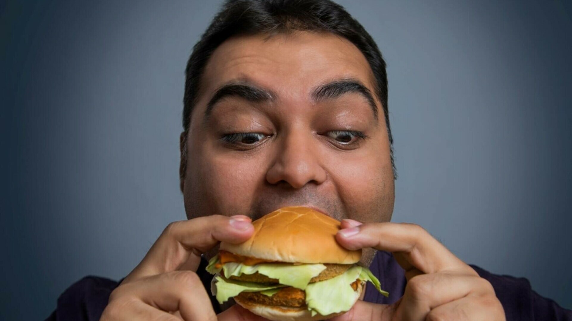 mancare, mananca, hamburger