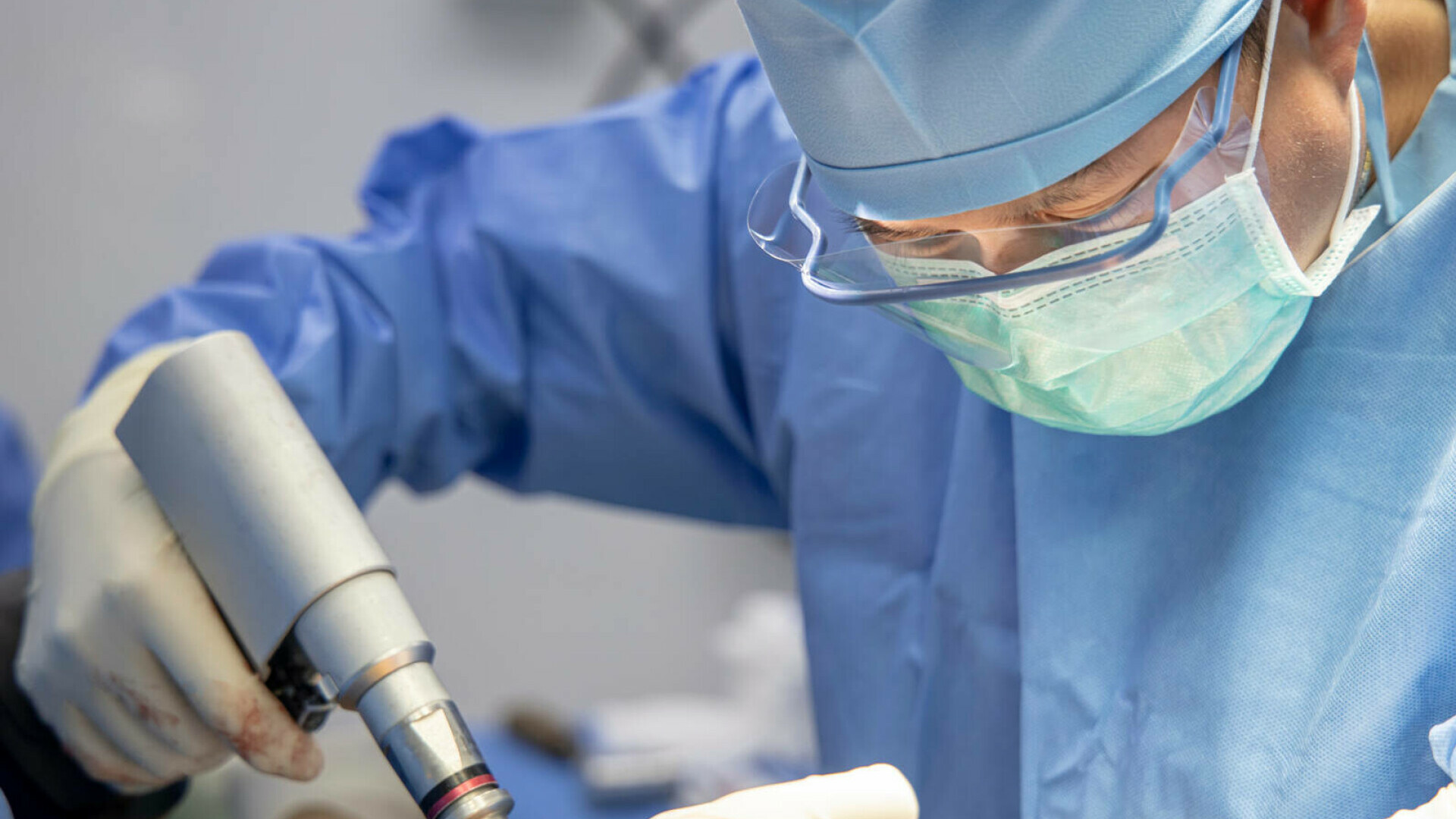 neurochirurg burghiu