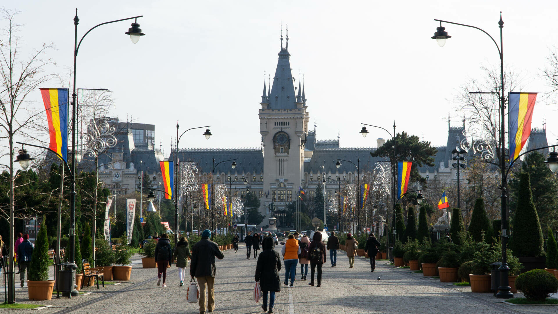 oameni pe strada, iasi
