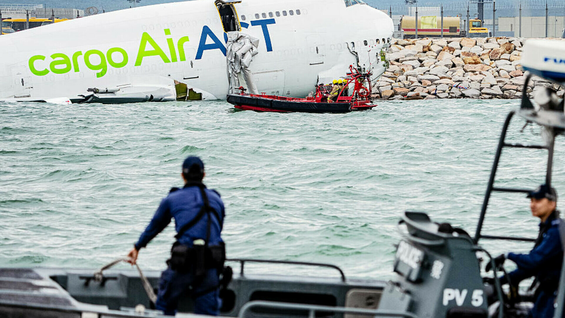 avion accident hong kong