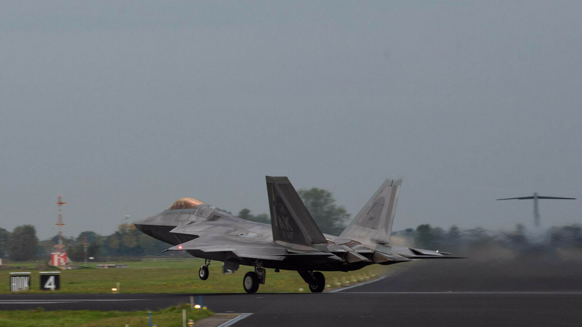 avion vanatoare nato