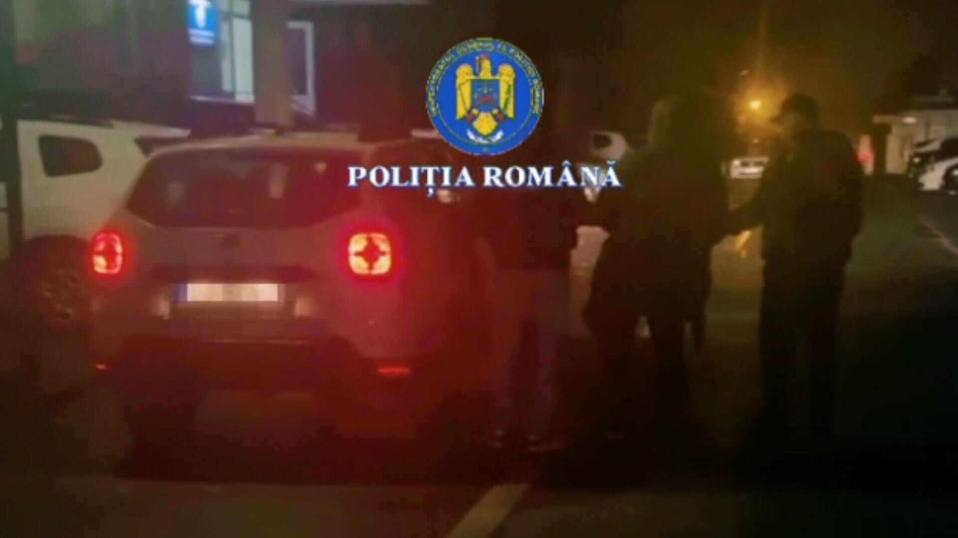 Mașină de poliție furată din curtea Poliției — autorul, un bărbat întors recent din străinătate, a fost reținut după 20 km