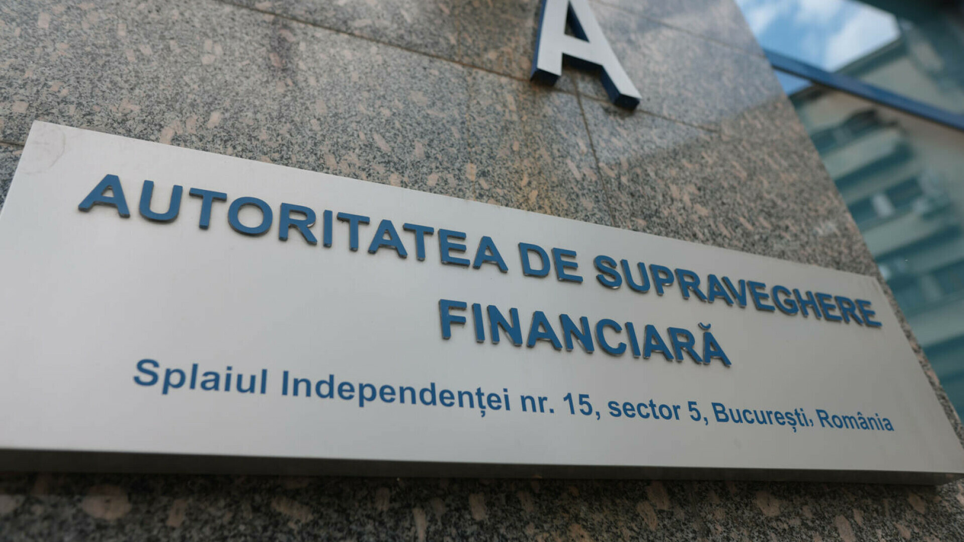 DOCUMENT. Guvernul Bolojan începe să taie din posturile și salariile ASF. ”Vor fi concediați oameni, desființate posturi”