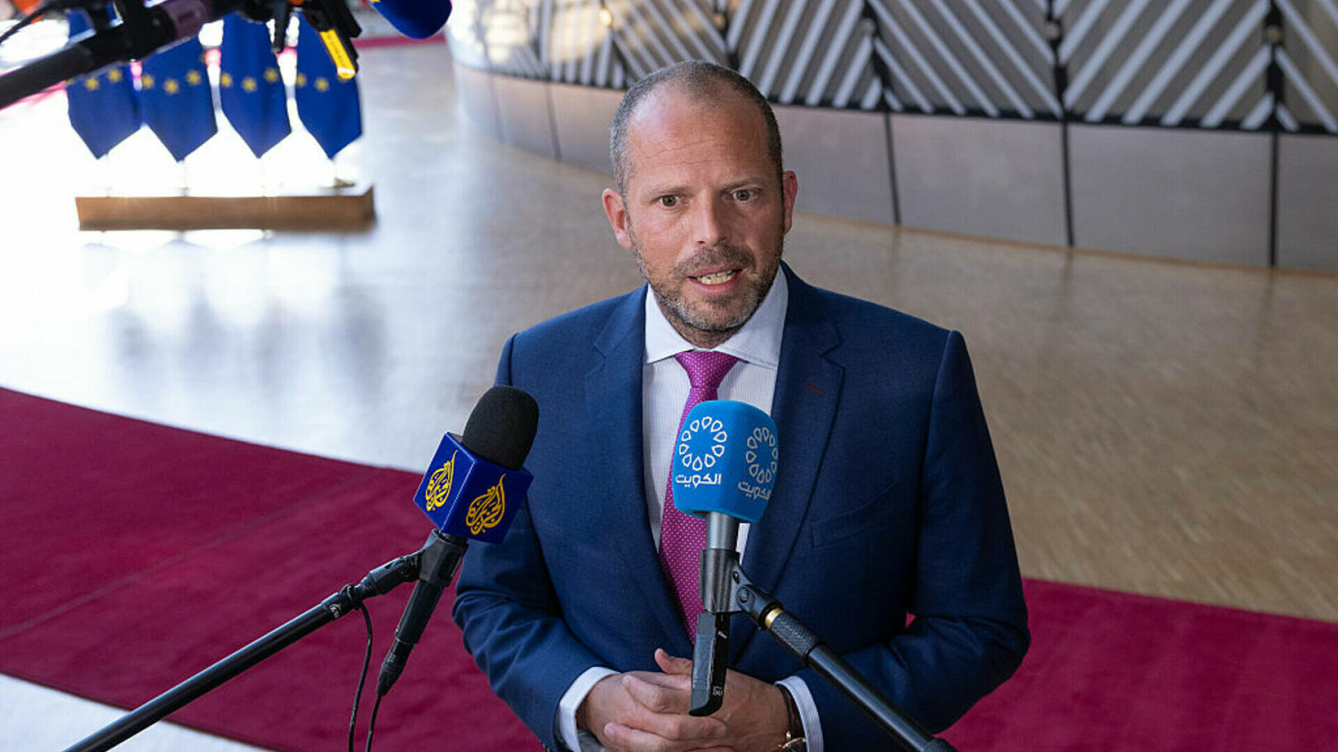 Ministrul belgian al Apărării a amenințat Moscova că va fi ștearsă de pe hartă dacă va ataca NATO. Rusia i-a răspuns rapid