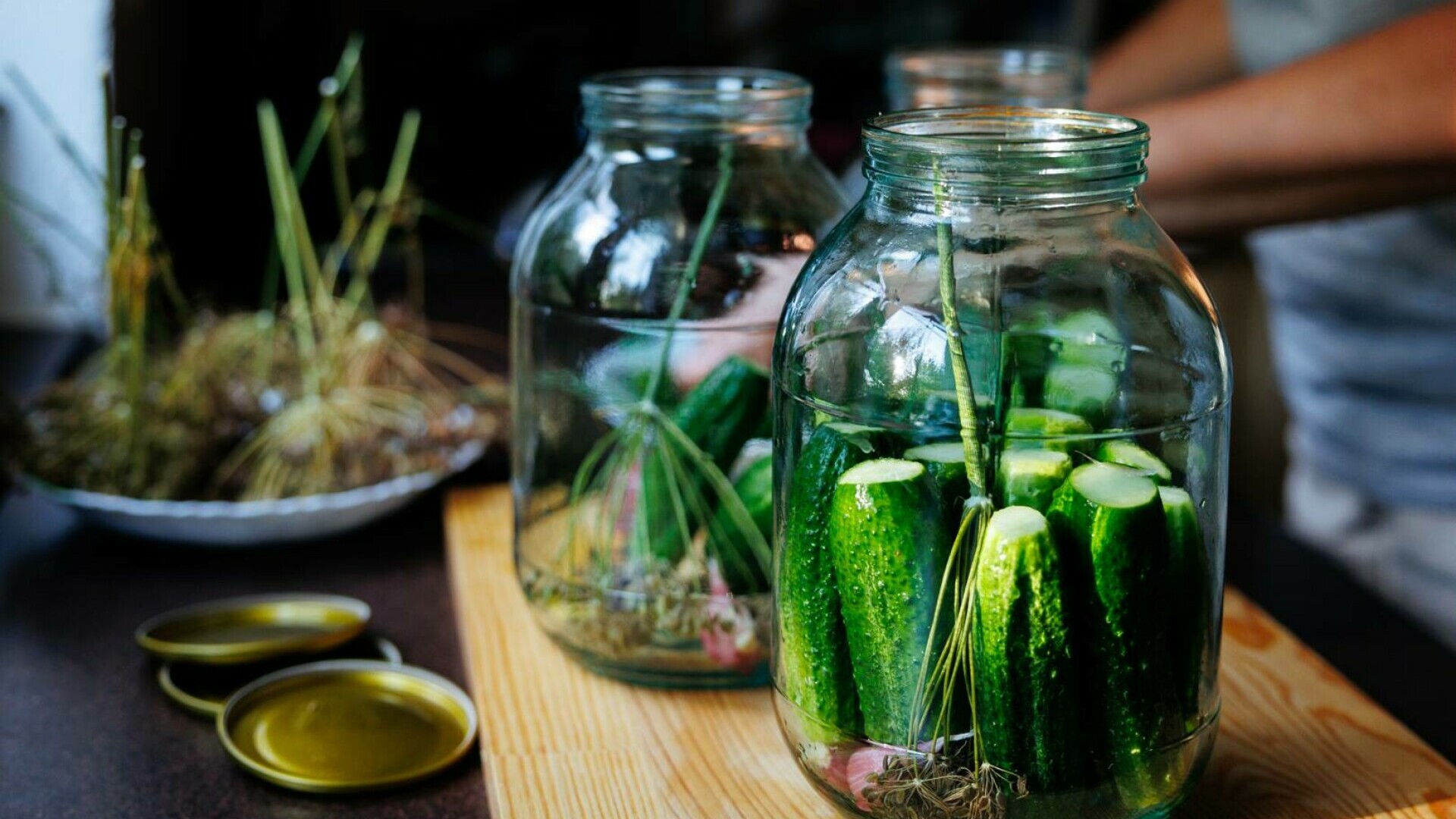 Cum se păstrează murăturile peste iarnă – trucuri ca să nu se înmoaie