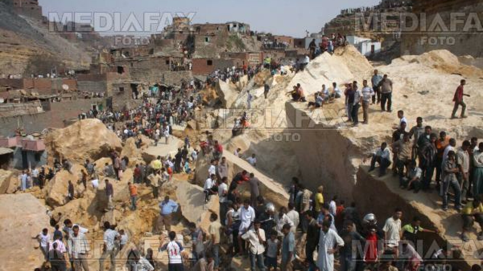 Aproape 50 de morti la Cairo, dupa prabusirea unor blocuri de piatra