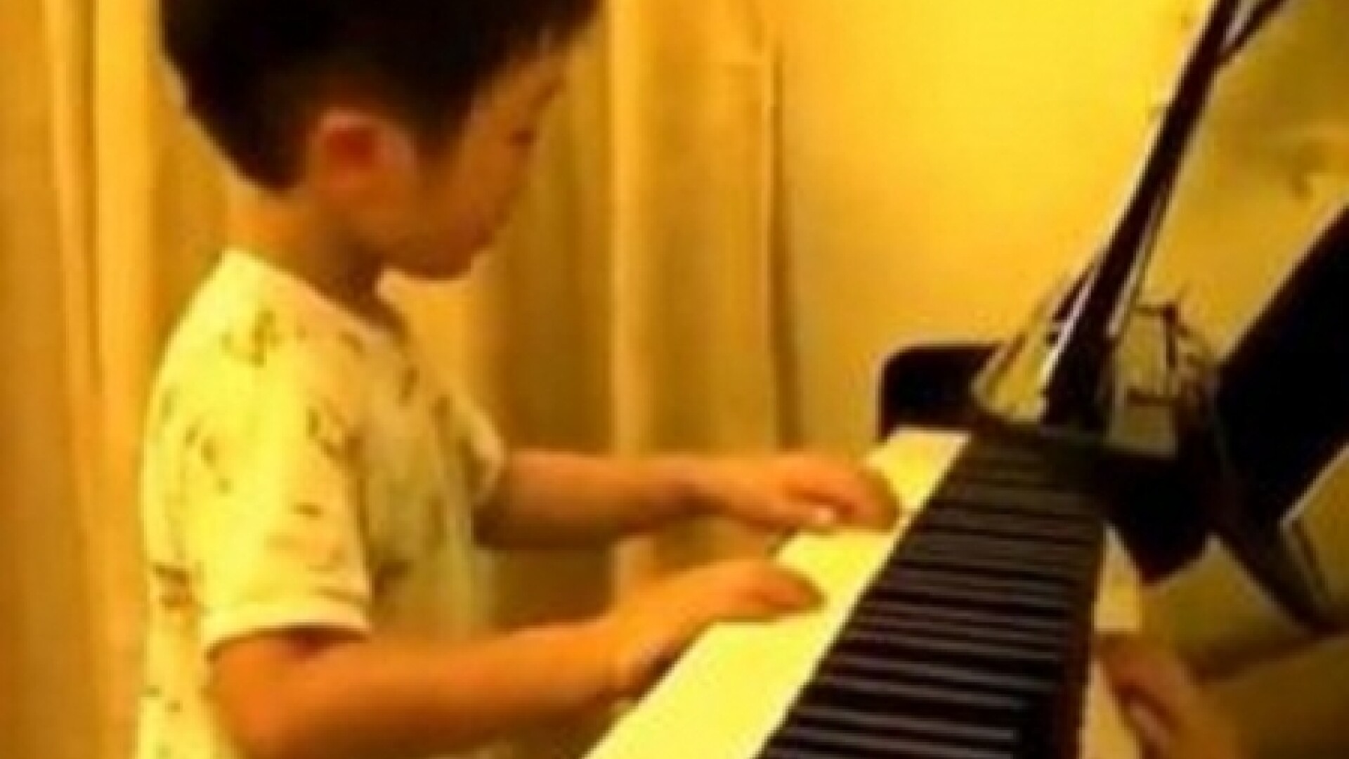 Pianist genial de cinci ani