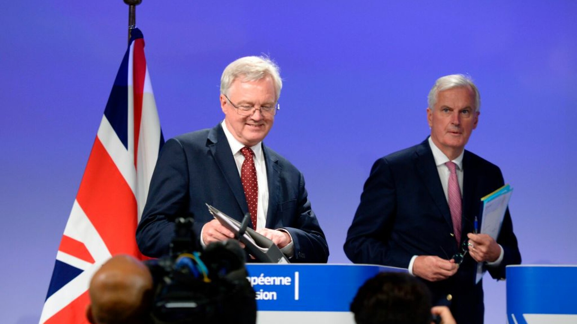 David Davis si Michel Barnier