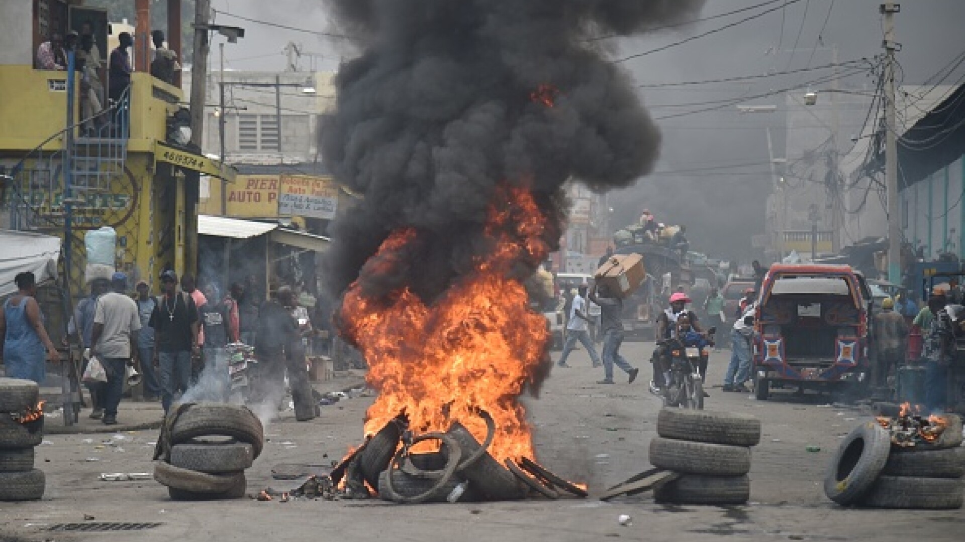 Proteste violente în Haiti