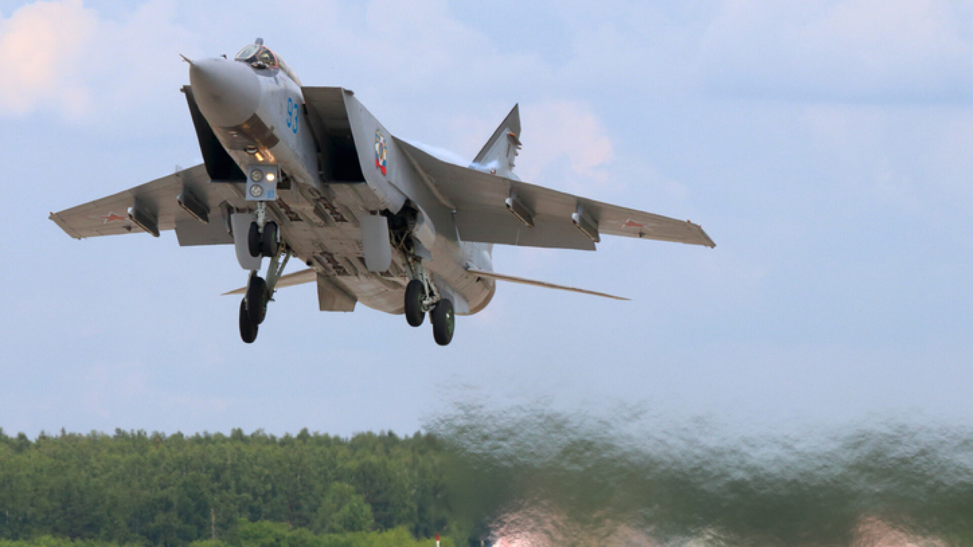 MiG-31 care decoleaza