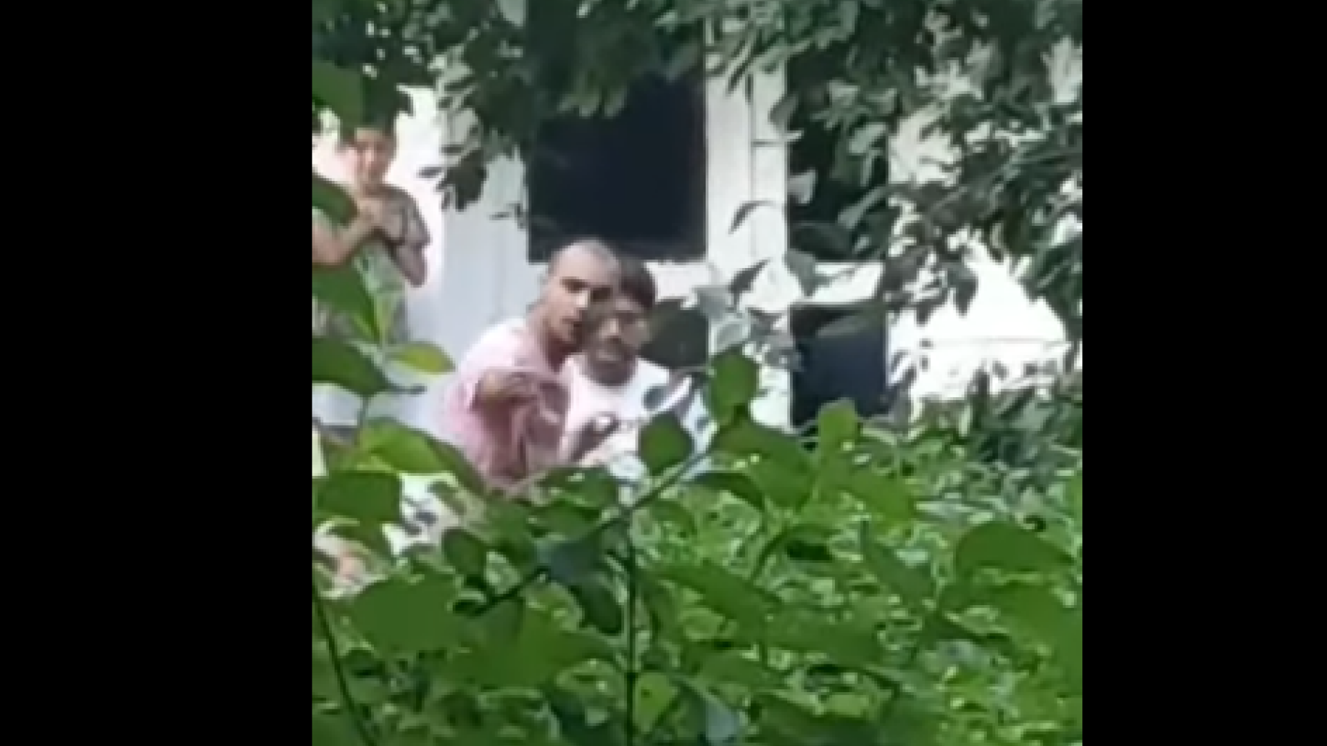 Bărbat din Iași, bătut crunt în fața propriilor copii. De la ce a pornit scandalul