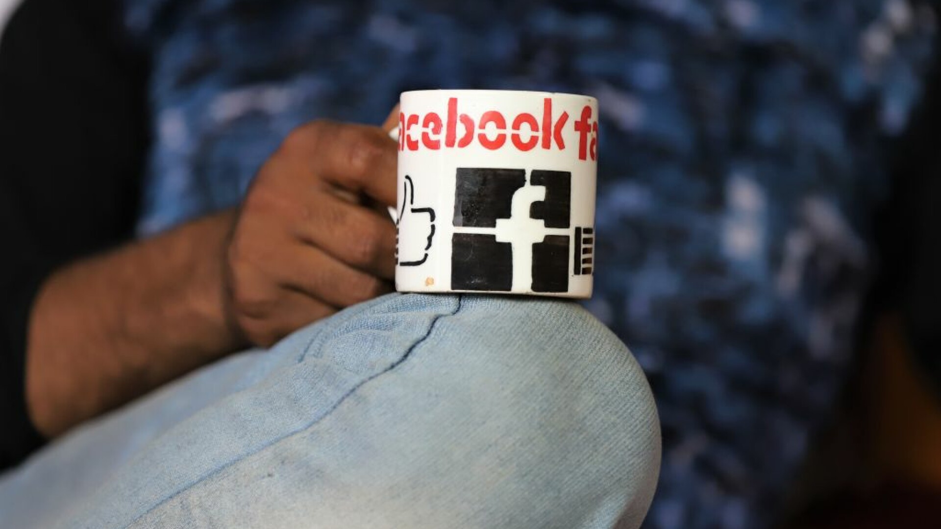 Facebook își plătește utilizatorii ca să-și dezactiveze conturile. Cât vor încasa doritorii