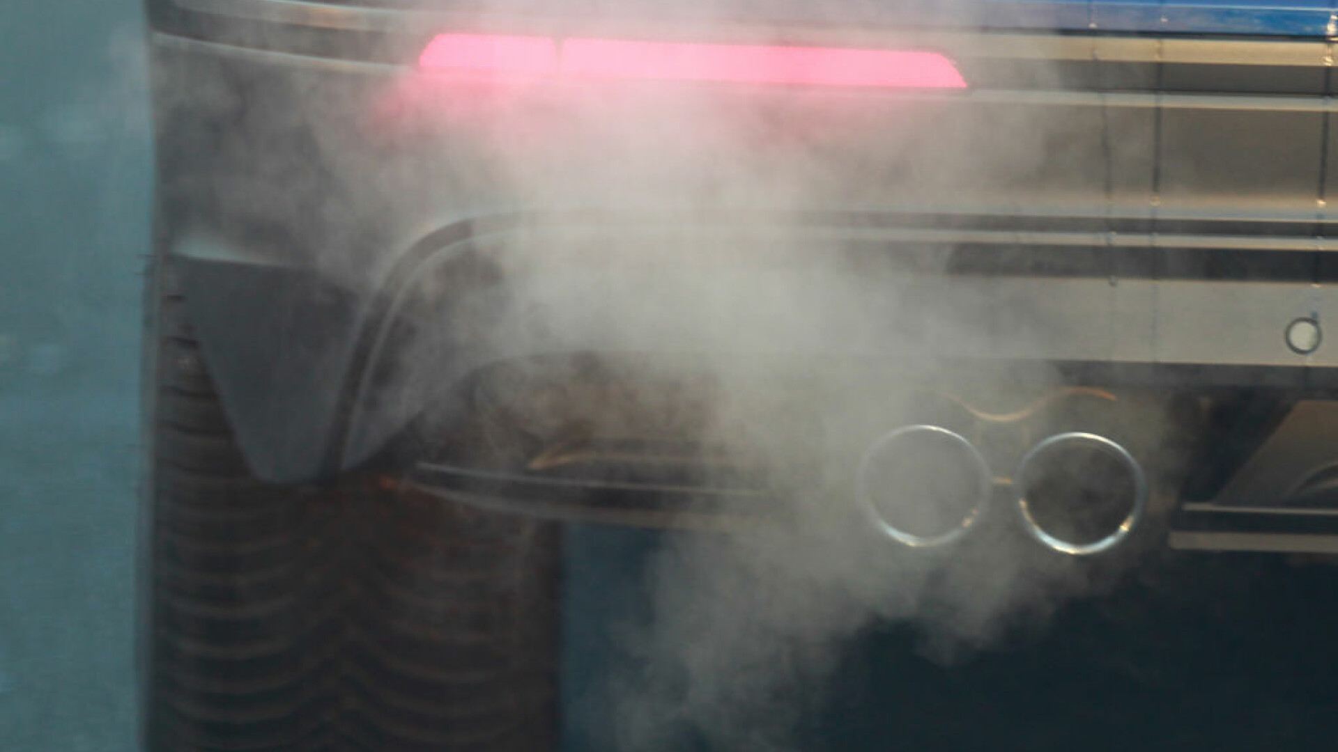 Comisia Europeană va înăspri și mai mult limitele pentru emisiile mașinilor
