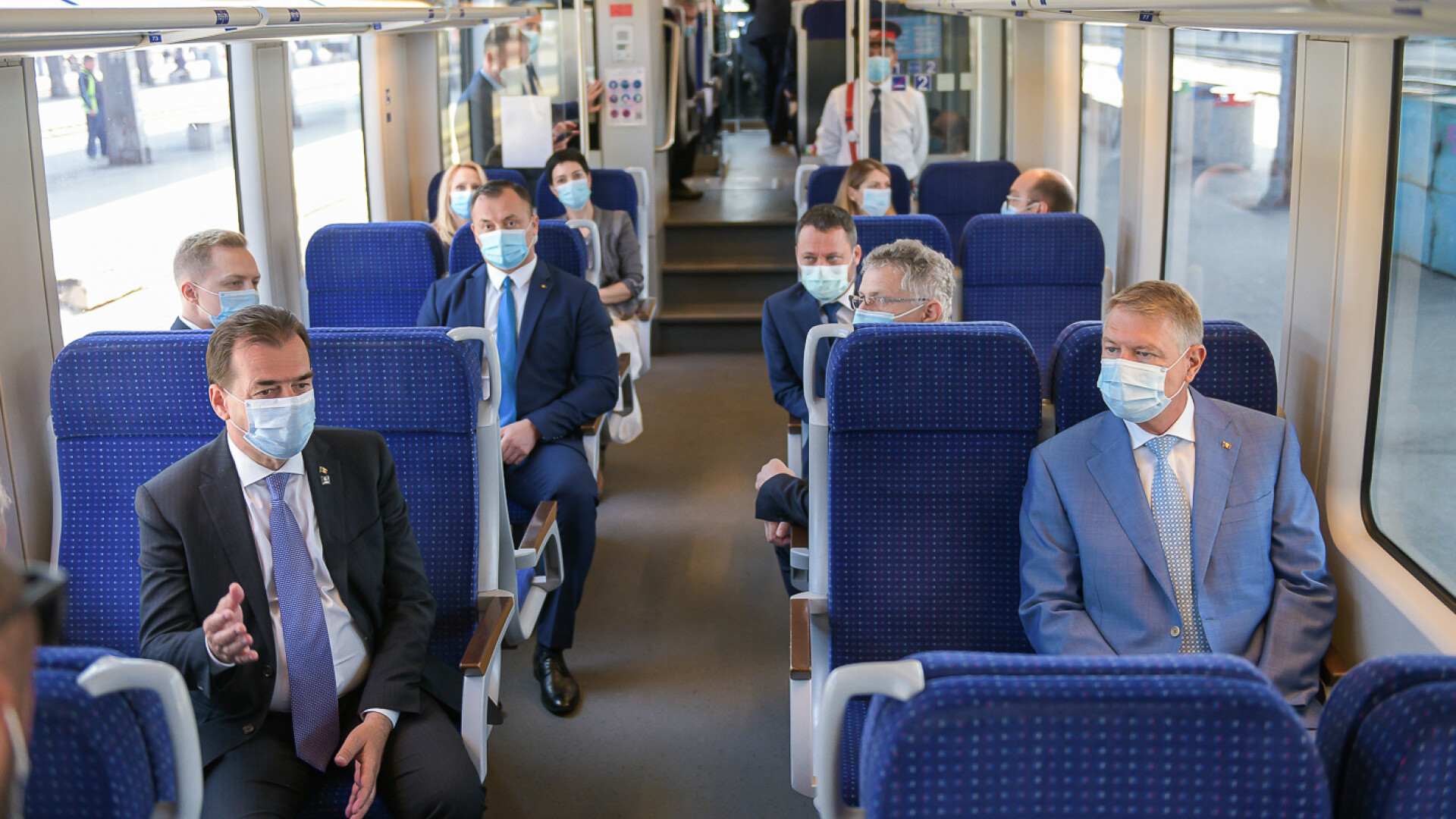Klaus Iohannis, Ludovic Orban, tren
