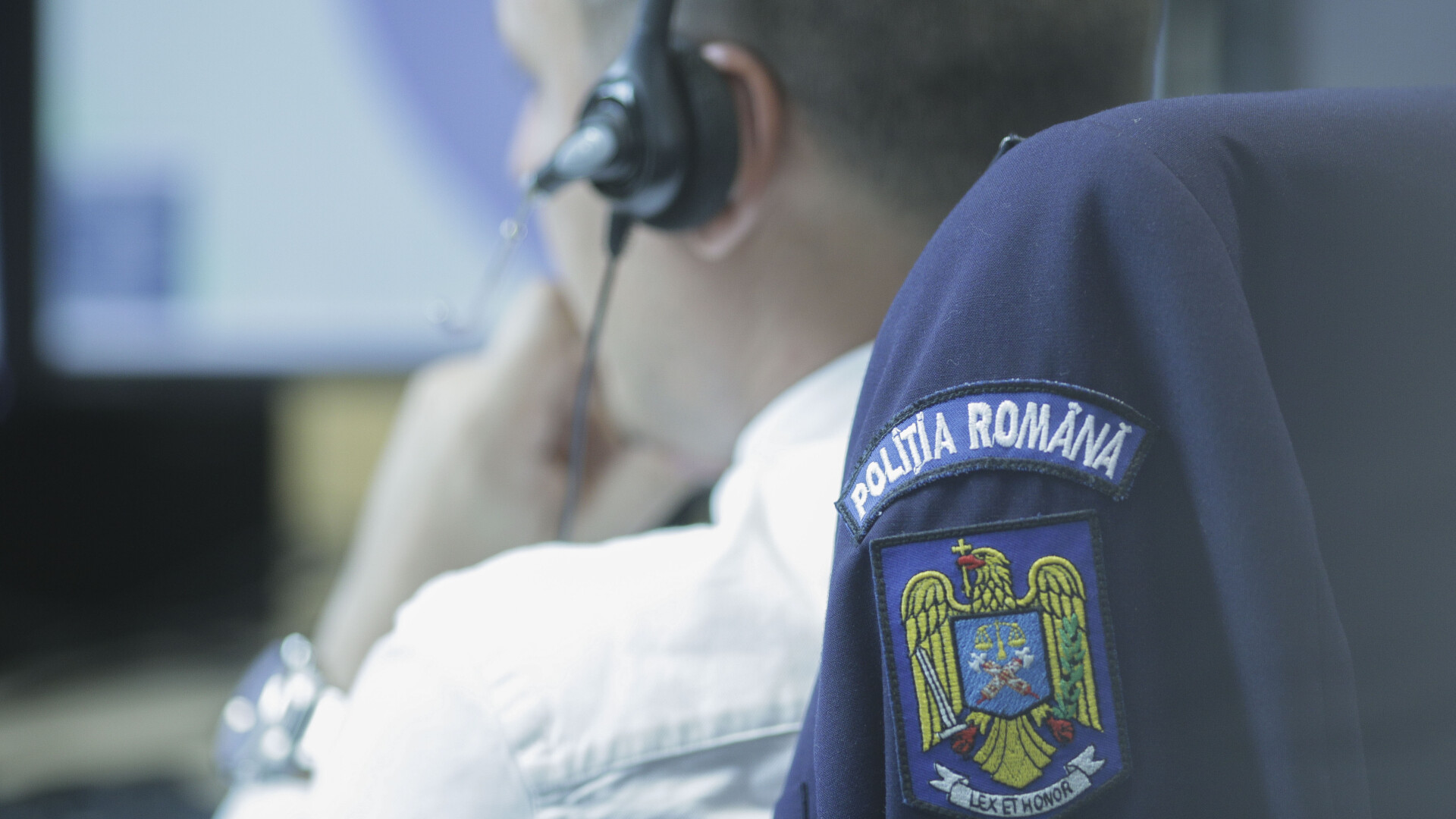 Anchetă la Poliția Română, după ce un operator 112 i-a spus unei femei care era agresată de fostul soț că nu e normală