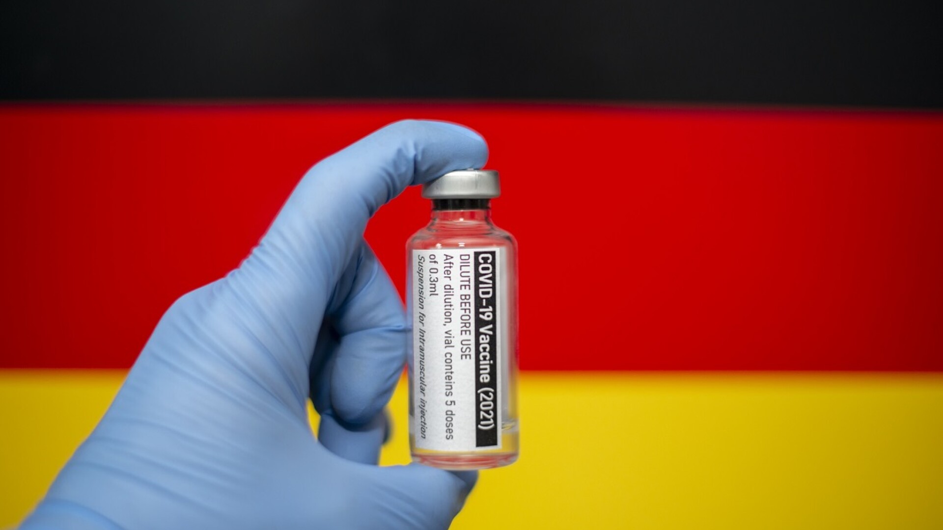 Germania: Salariul persoanelor nevaccinate şi plasate în carantină urmează să nu mai fie plătit de către Guvern
