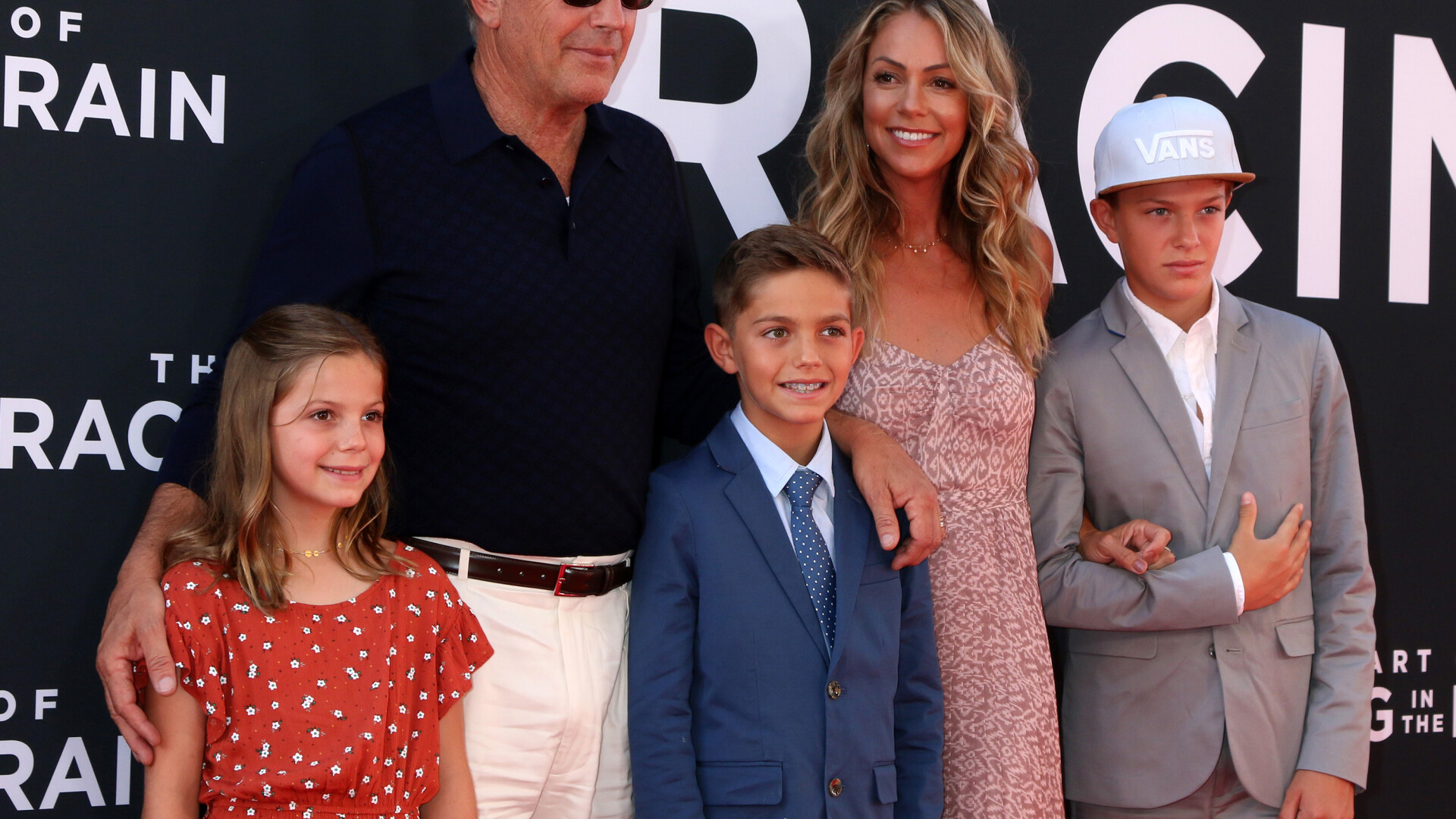 Kevin Costner si familia