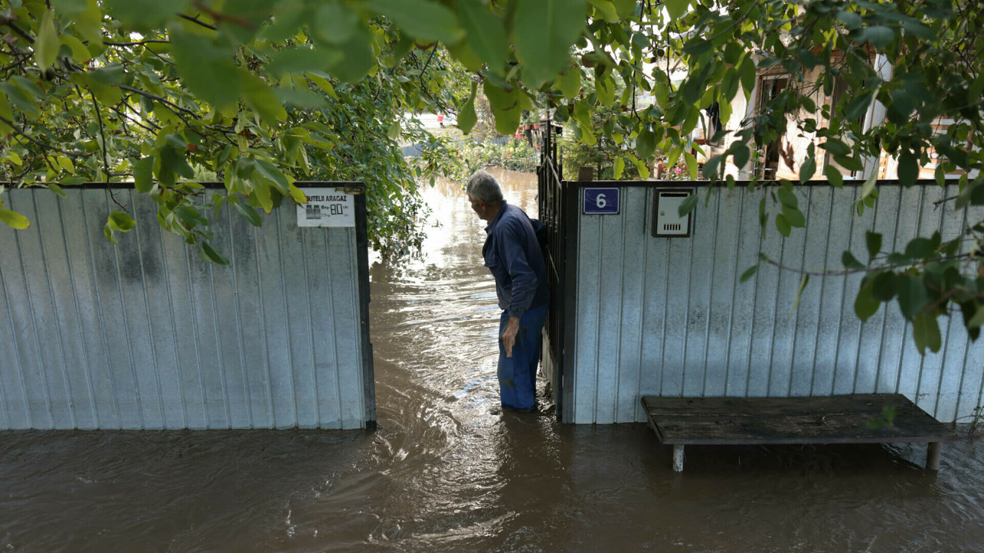Cod galben de inundaţii pe râuri din patru judeţe, în orele următoare. Avertismentul hidrologilor