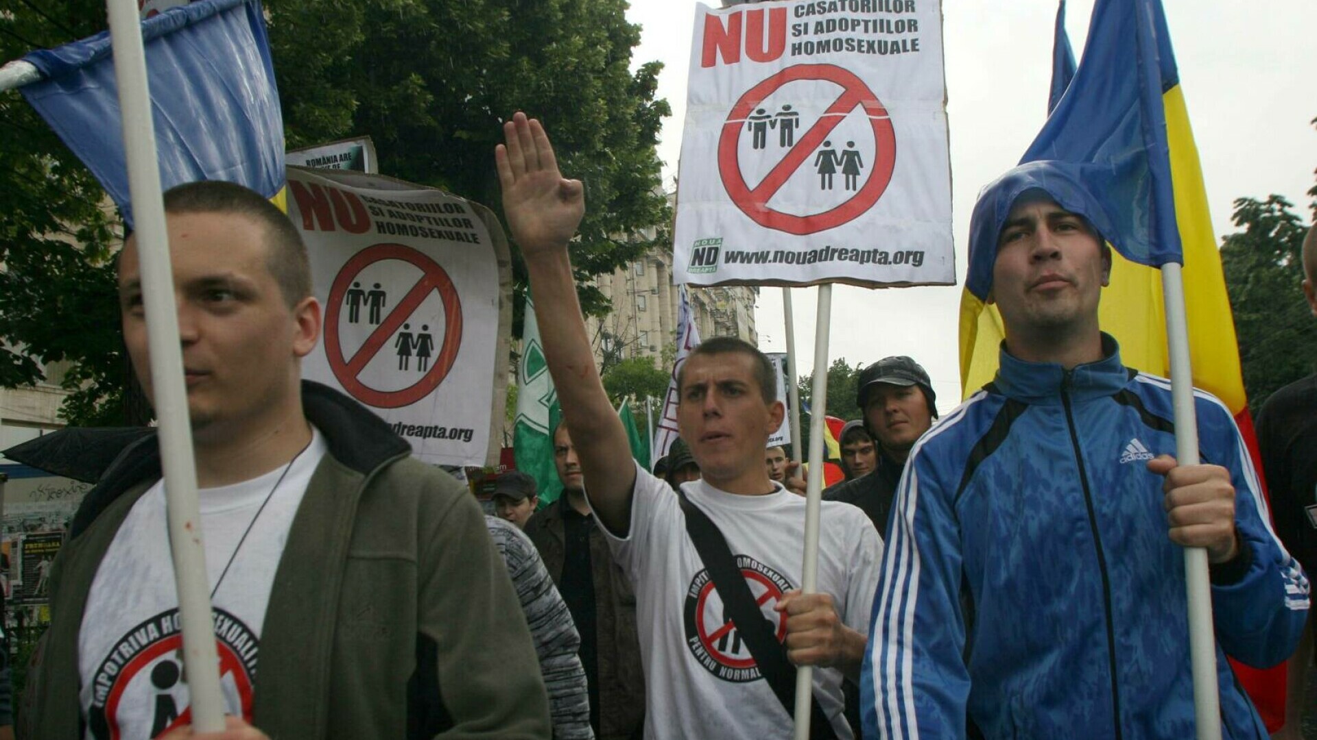 Asociații civice cer un raportor CNCD pentru mitingul anti-migranți din București. Organizatorii invocă ”rasa non-albă”