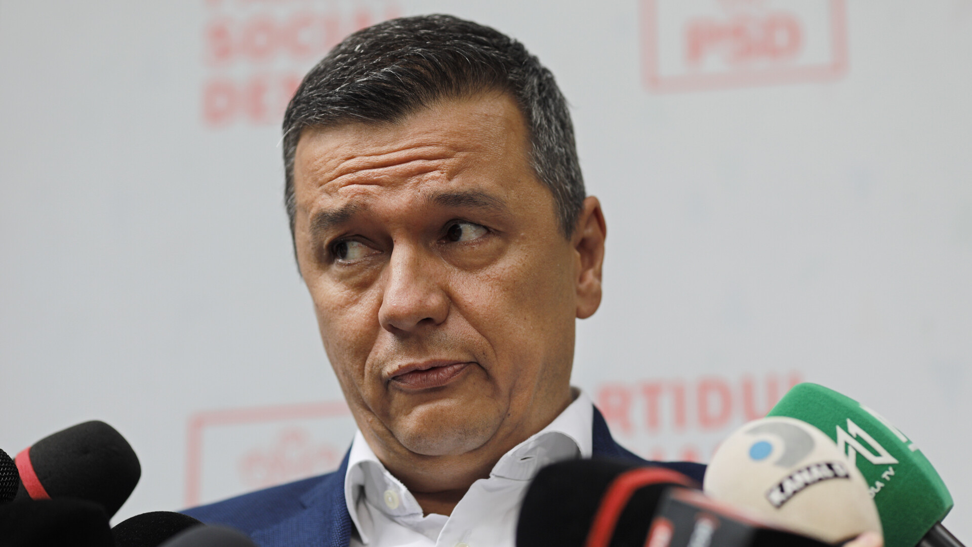 Cumpărături făcute ”pe firmă”? PSD vrea să elimine multe dintre aceste facilități: ”Se văd în încasările de TVA”