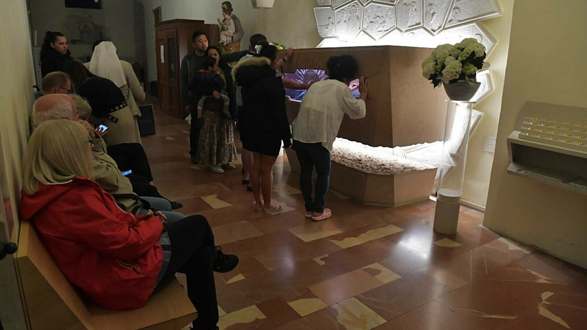 Primul „sfânt 2.0” la Vatican. Un adolescent, decedat în 2006, pasionat de internet, a fost canonizat