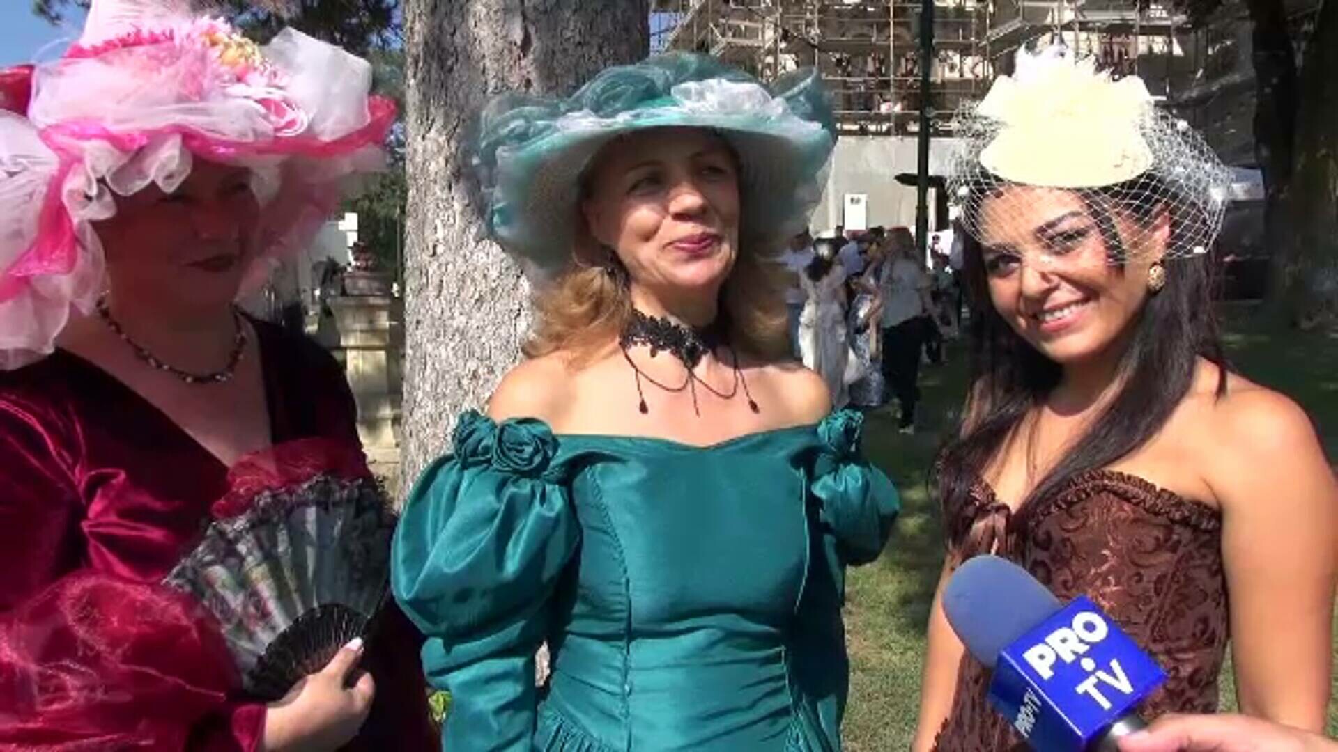 Românii care „au călătorit” în timp. Eveniment inedit la 150 de ani de la nașterea Reginei Maria