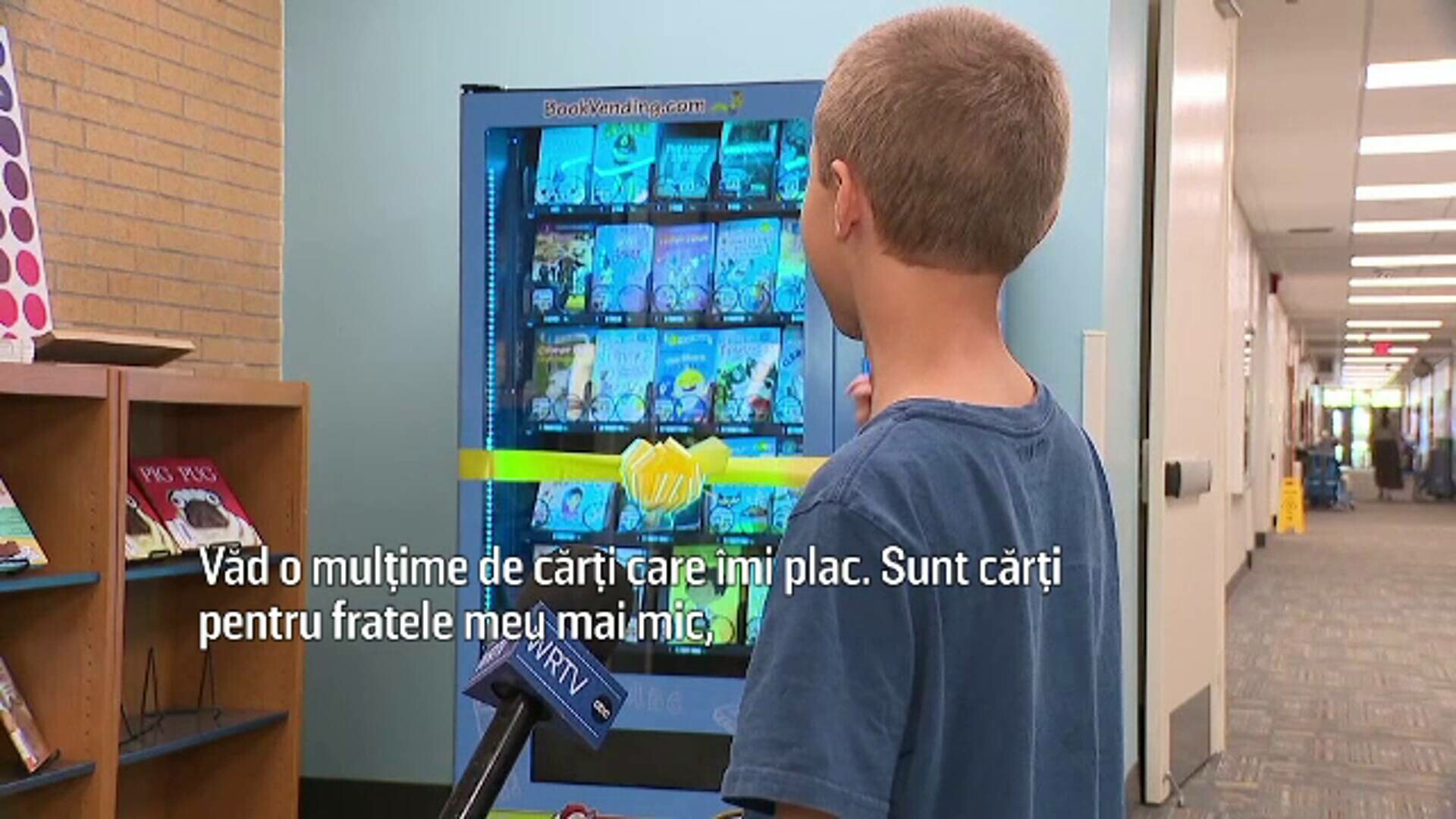 Automatele școlare din statul Indiana nu mai oferă chipsuri și sucuri, ci cărți gratuite pentru elevi. „E foarte distractiv”