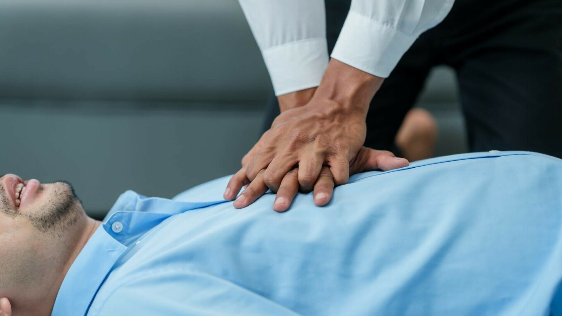 Un doctor din Franța a otrăvit 30 de copii și adulți pentru a se lăuda cu abilitățile sale de resuscitare. 12 oameni au murit